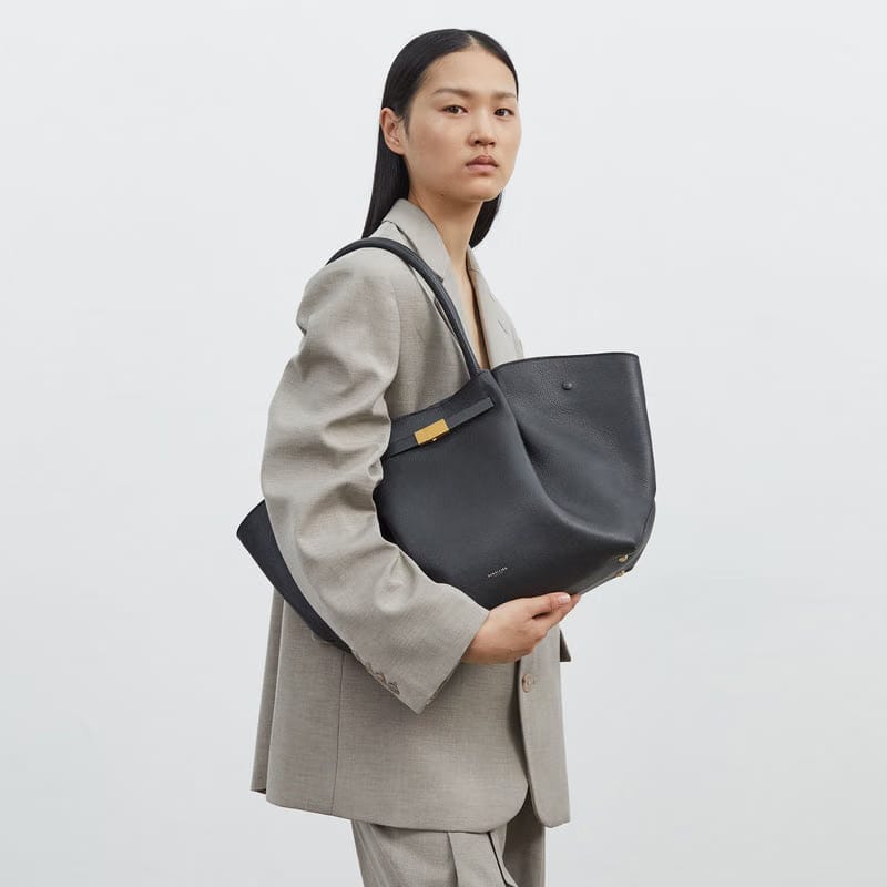 DeMellier The New York mocha small grain