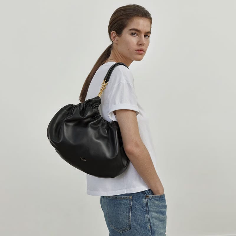 Demellier The Midi Miami Black Smooth