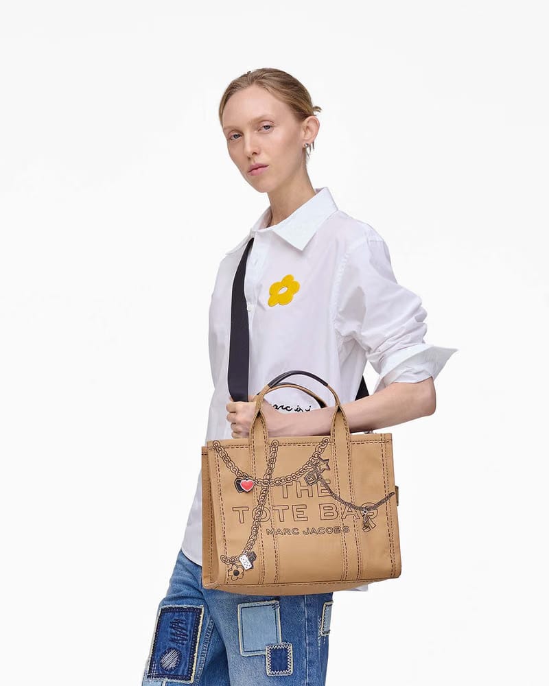 Marc Jacobs Marc Jacobs The Trompe L'Oeil Charm Canvas Medium Tote Bag Camel Multi Camel Multi