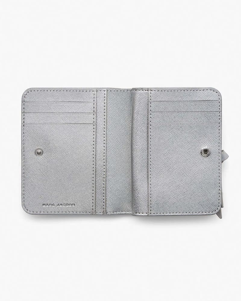 Marc Jacobs Marc Jacobs The Metallic Utility Snapshot Mini Compact Wallet Silver Silver