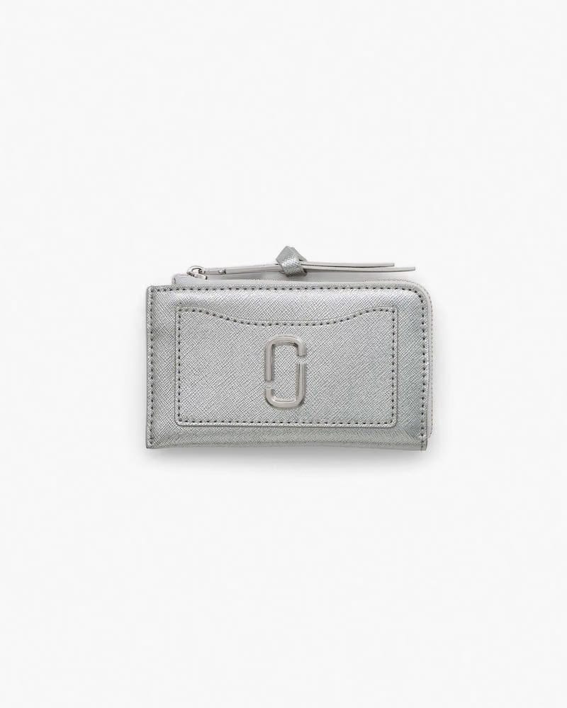 Marc Jacobs Marc Jacobs The Metallic Utility Snapshot Top Zip Multi Wallet Silver Silver