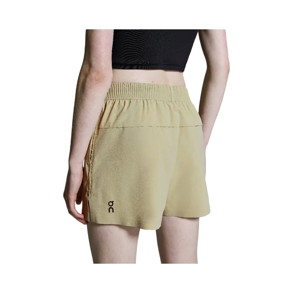 On Focus Shorts Caper