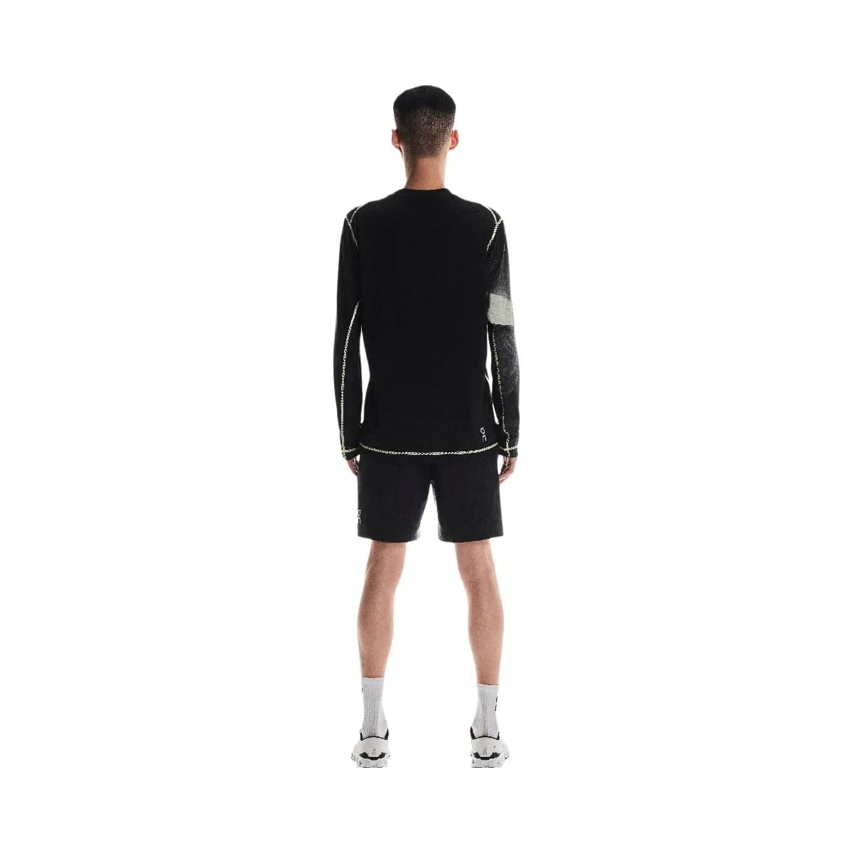 On Active Long-T Graphic Black