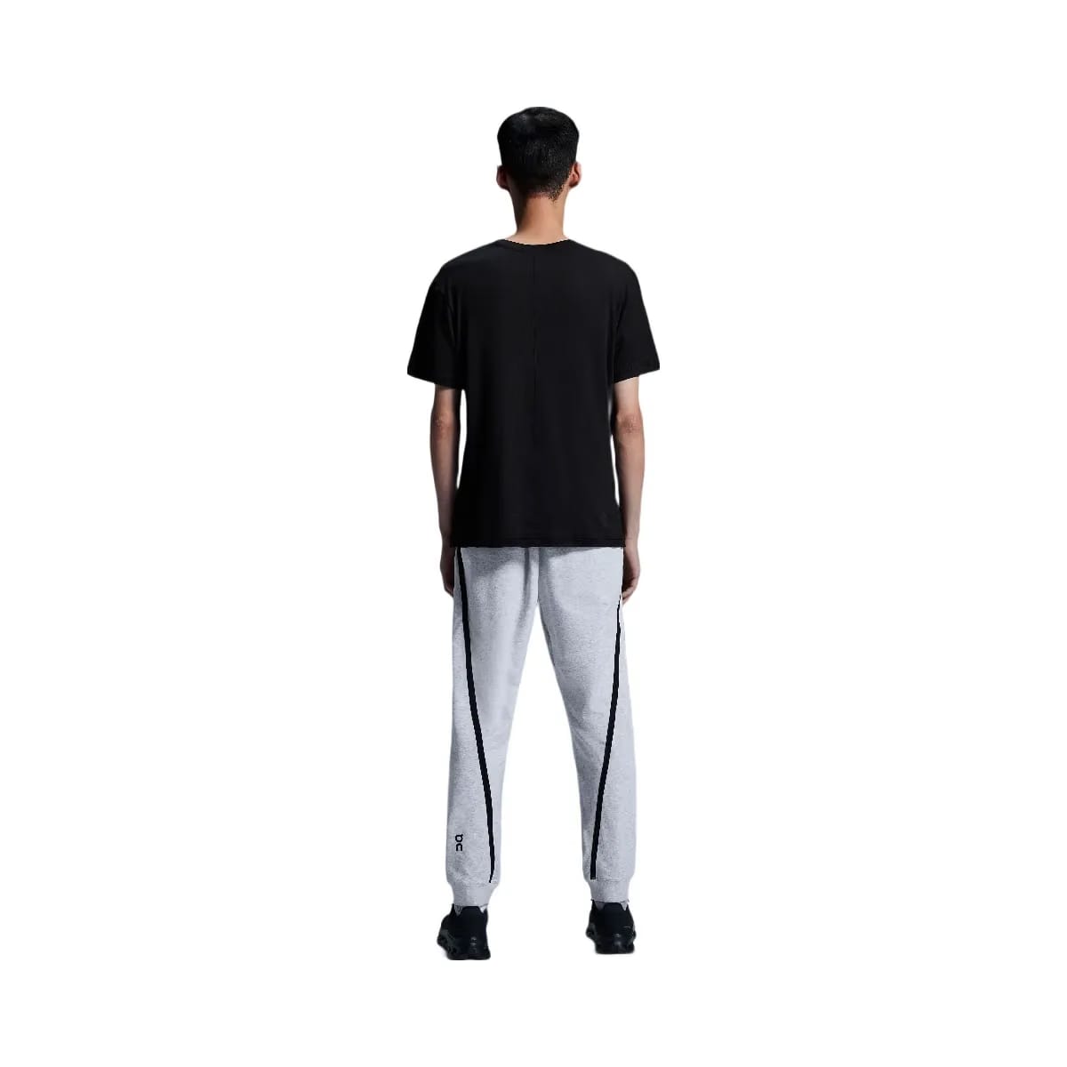 On Studio-T Black