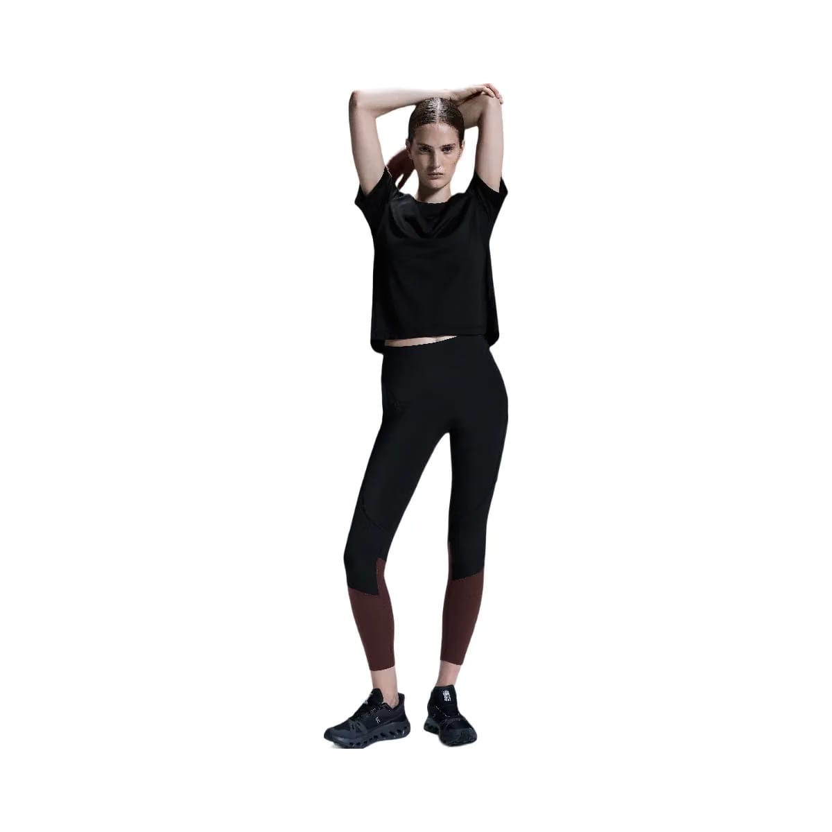 On Trek Tight Black Mulberry