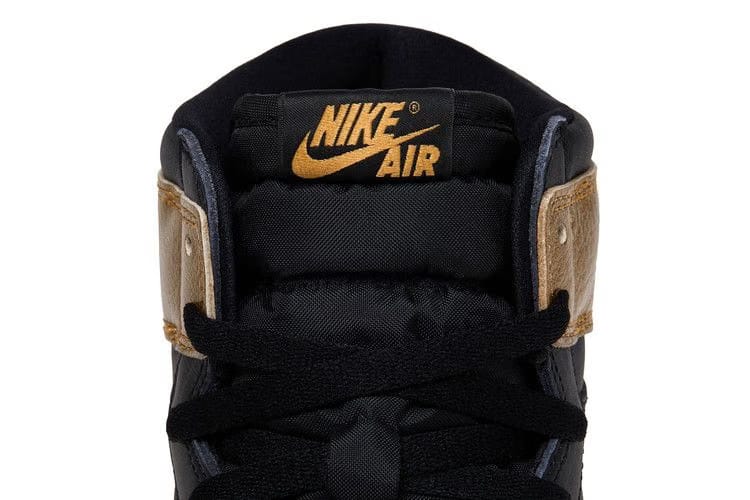 Air Jordan 1 Retro High OG Black Gold
