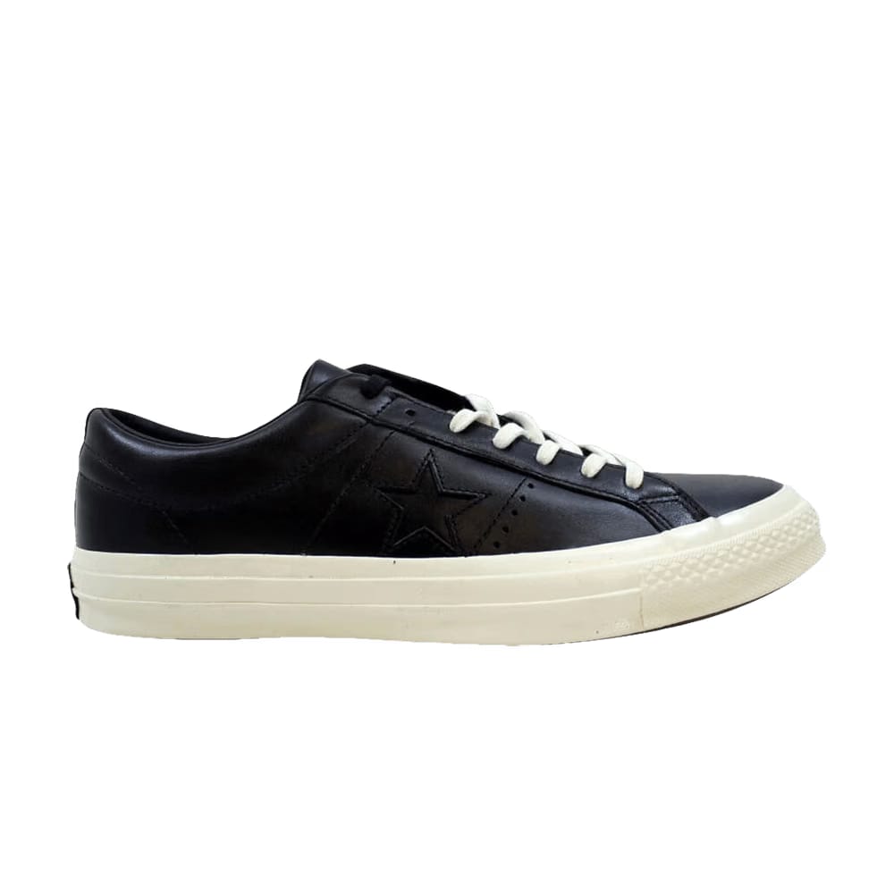 One Star Low Black
