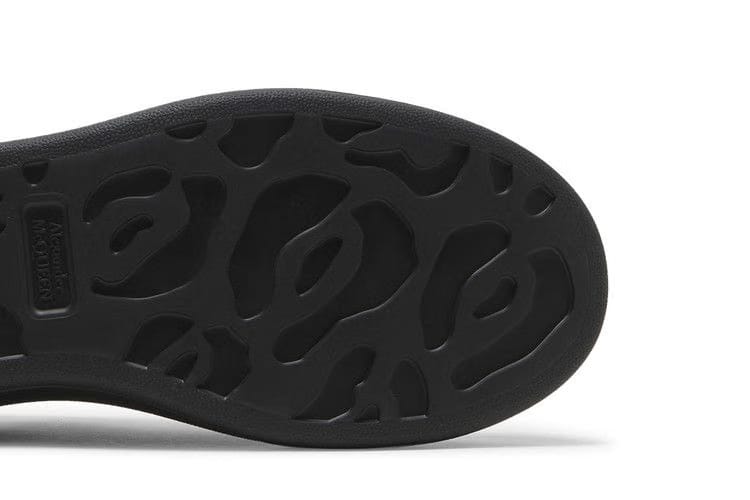 Alexander McQueen Oversized Sneaker Black Silver Holo