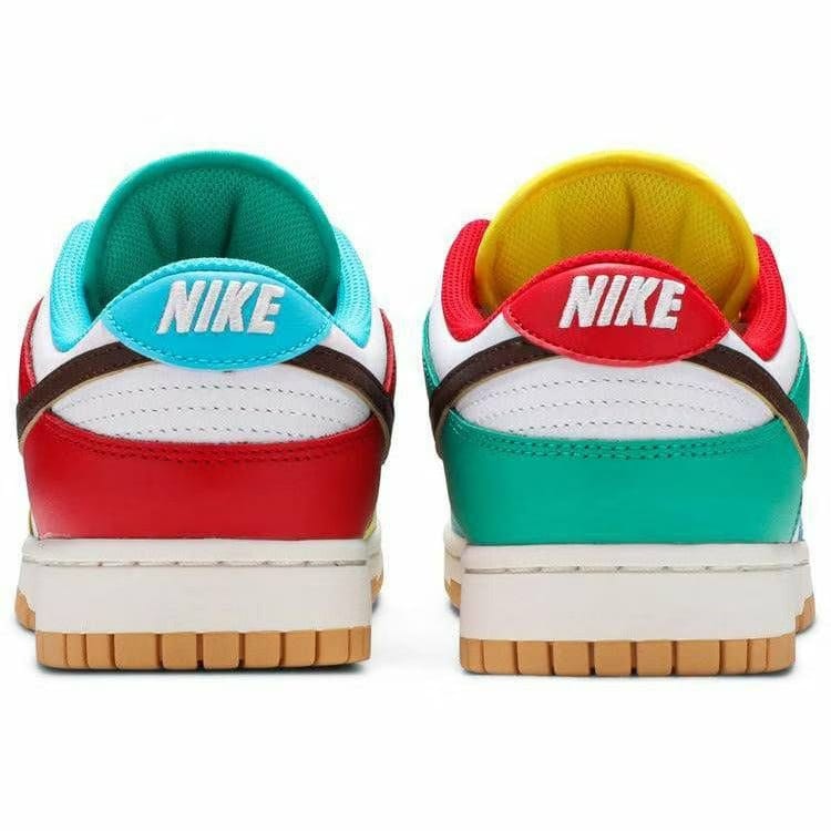 Dunk Low SE Free.99 White