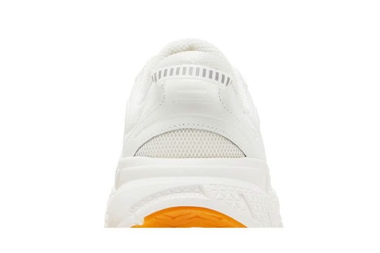 Clifton L White Gum