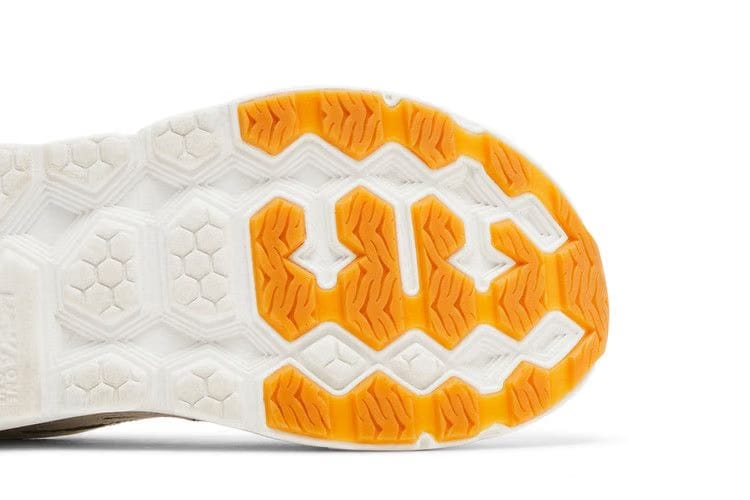 Clifton L White Gum