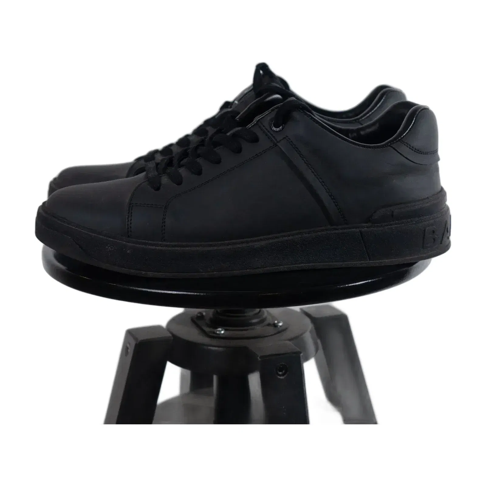 Balmain B-Court Trainers In Calfskin (UK 8)