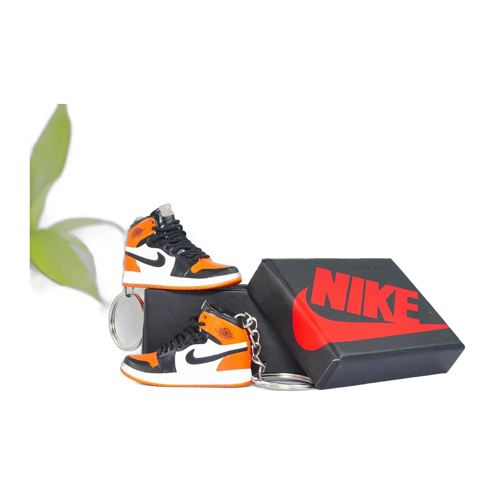 3D Sneaker Keychain With Box - Shattered backboard