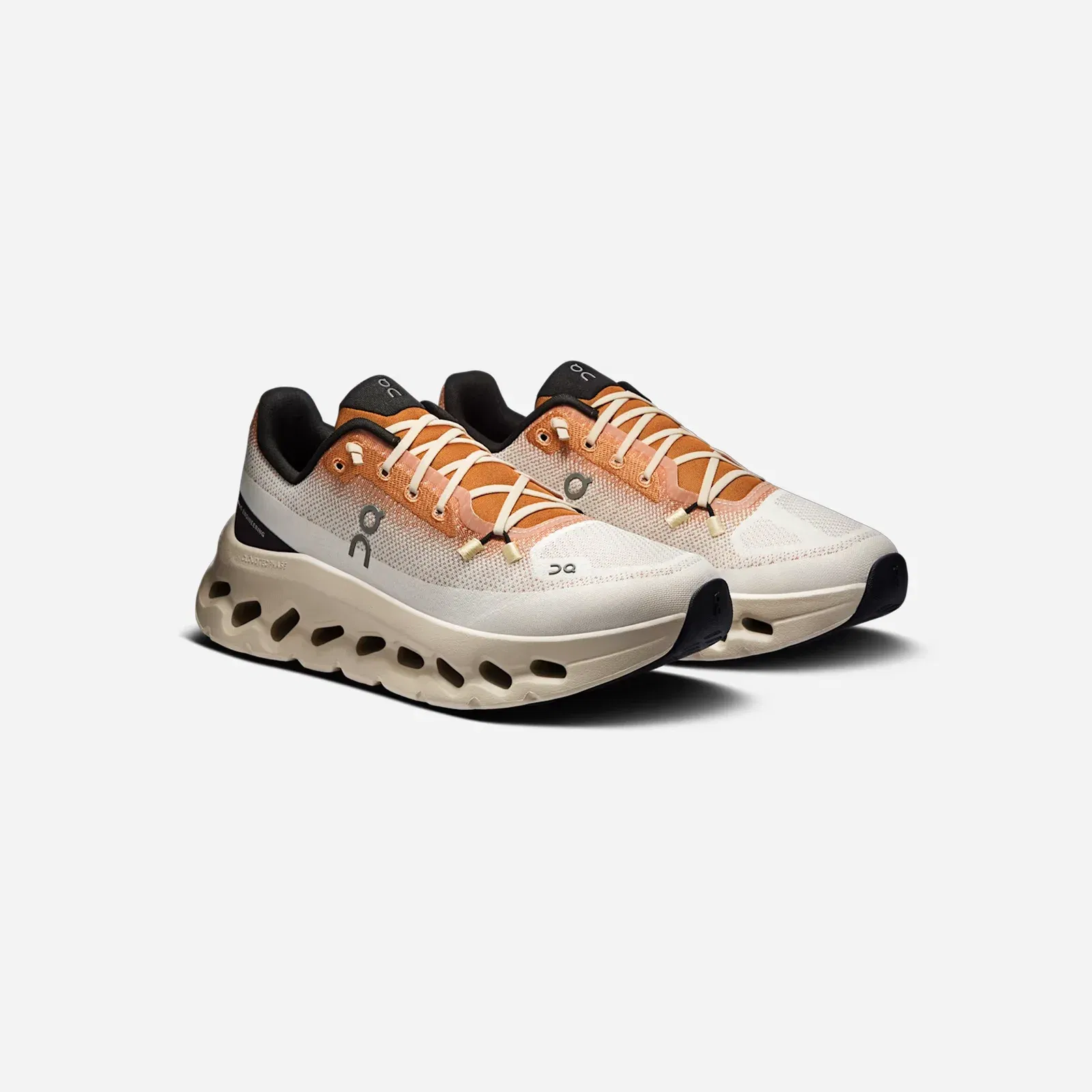ON Running Cloudtilt Ivory Almond WMNS