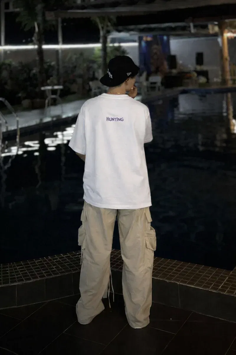 Voyd No Escape white T-shirt