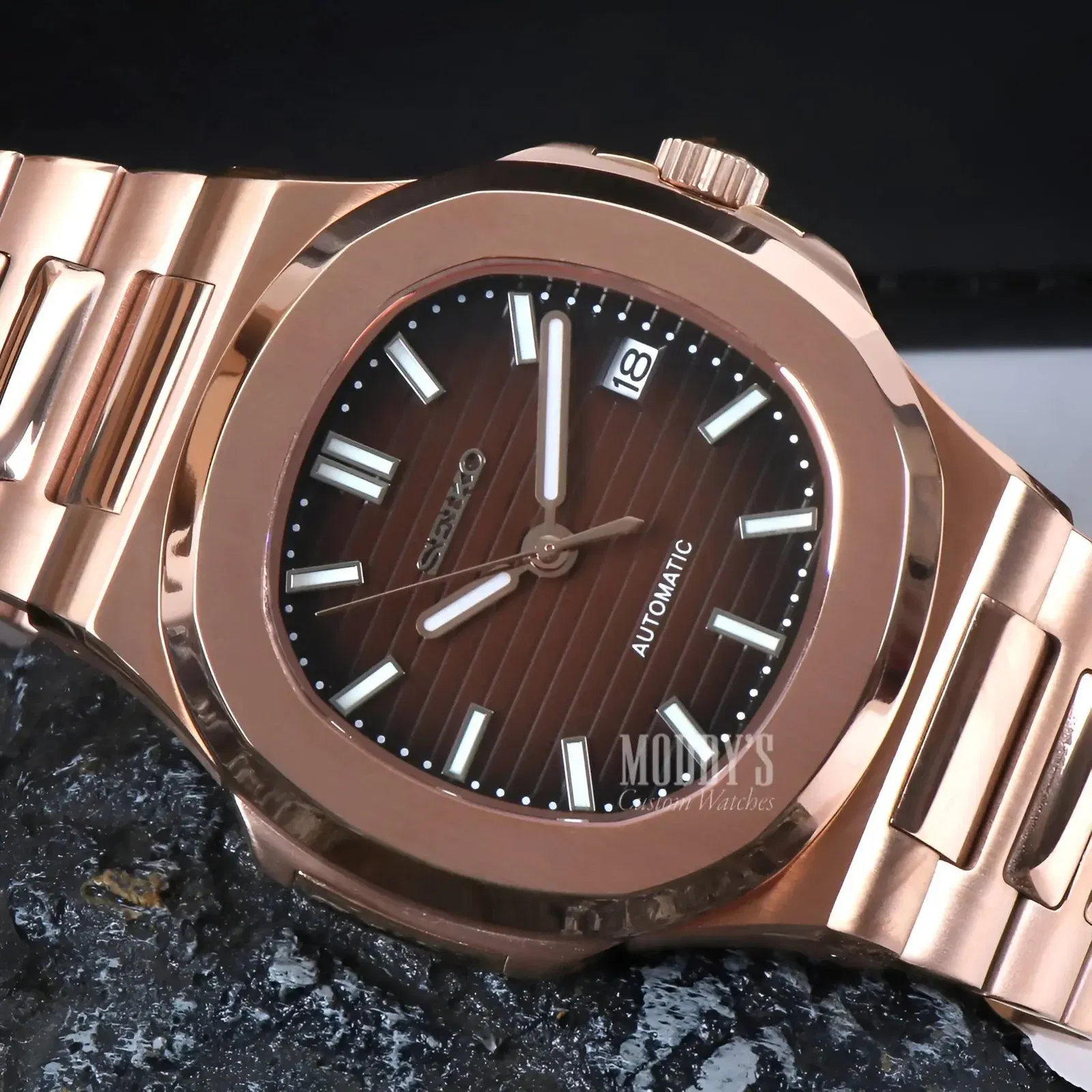 Nautiko Rose Gold Brown