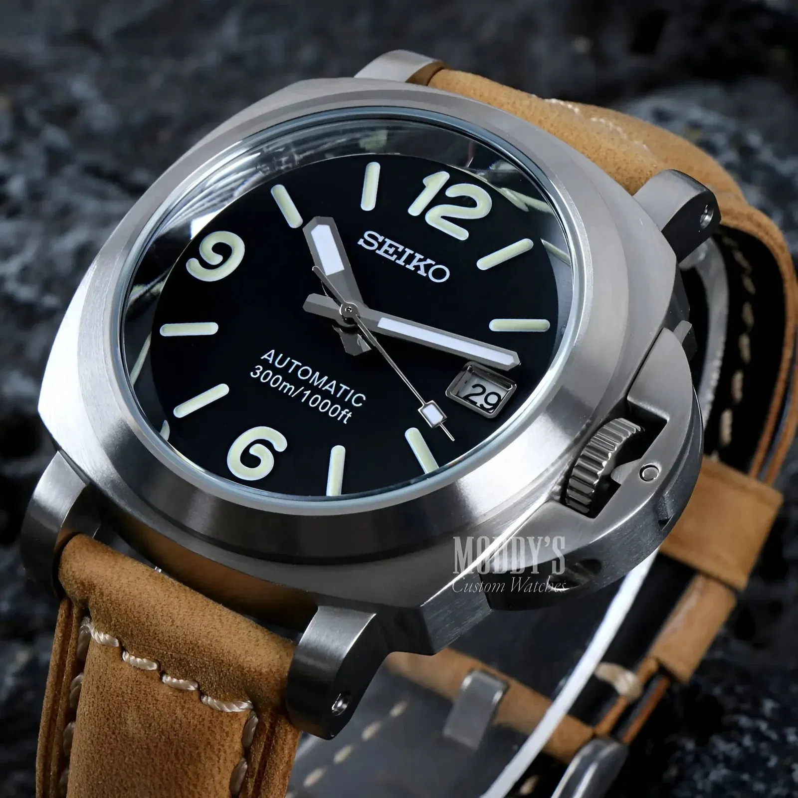 Paneiko Sand Leather