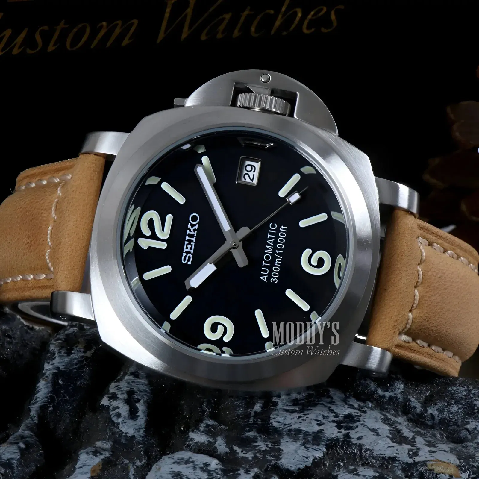 Paneiko Sand Leather