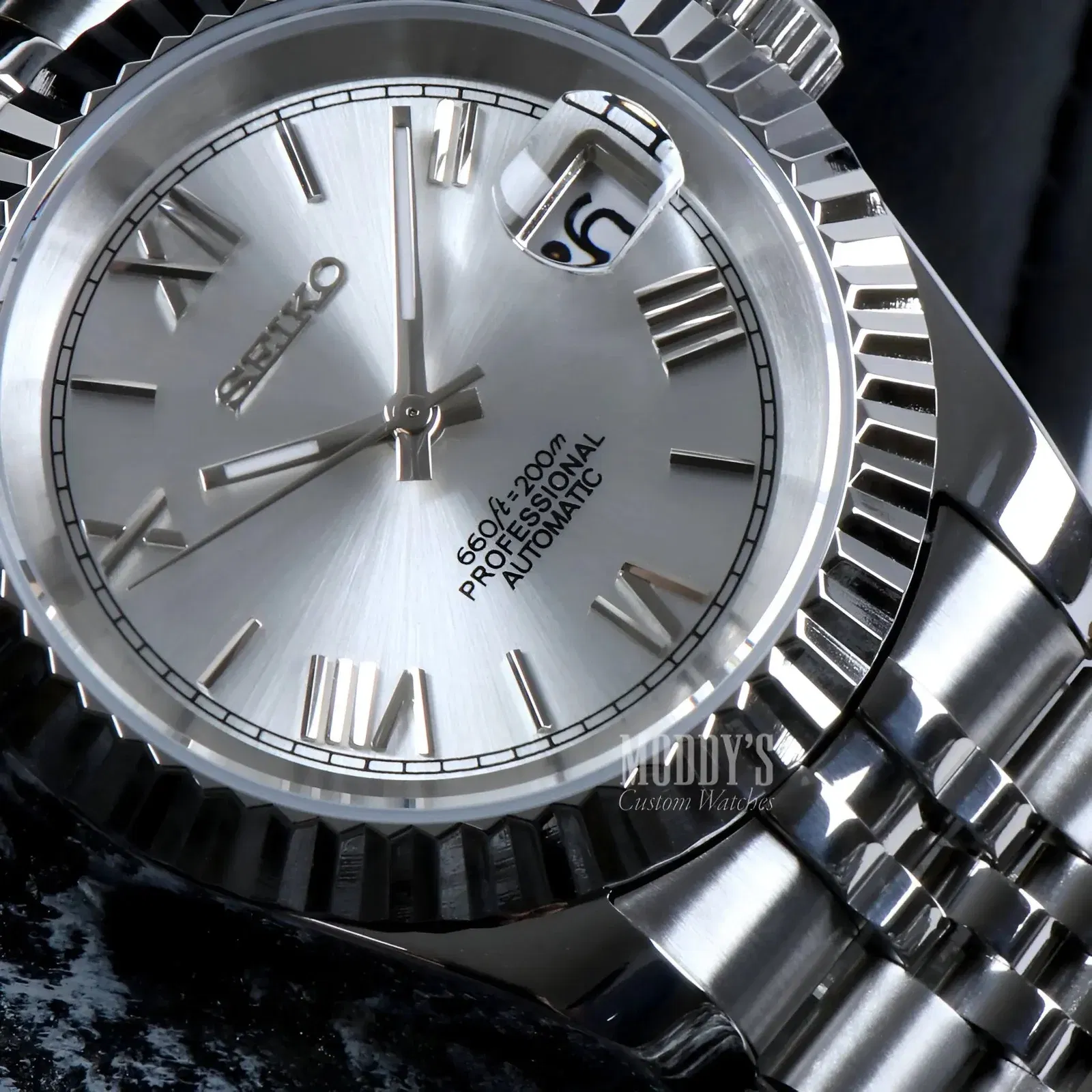 Seikojust Roman Silver