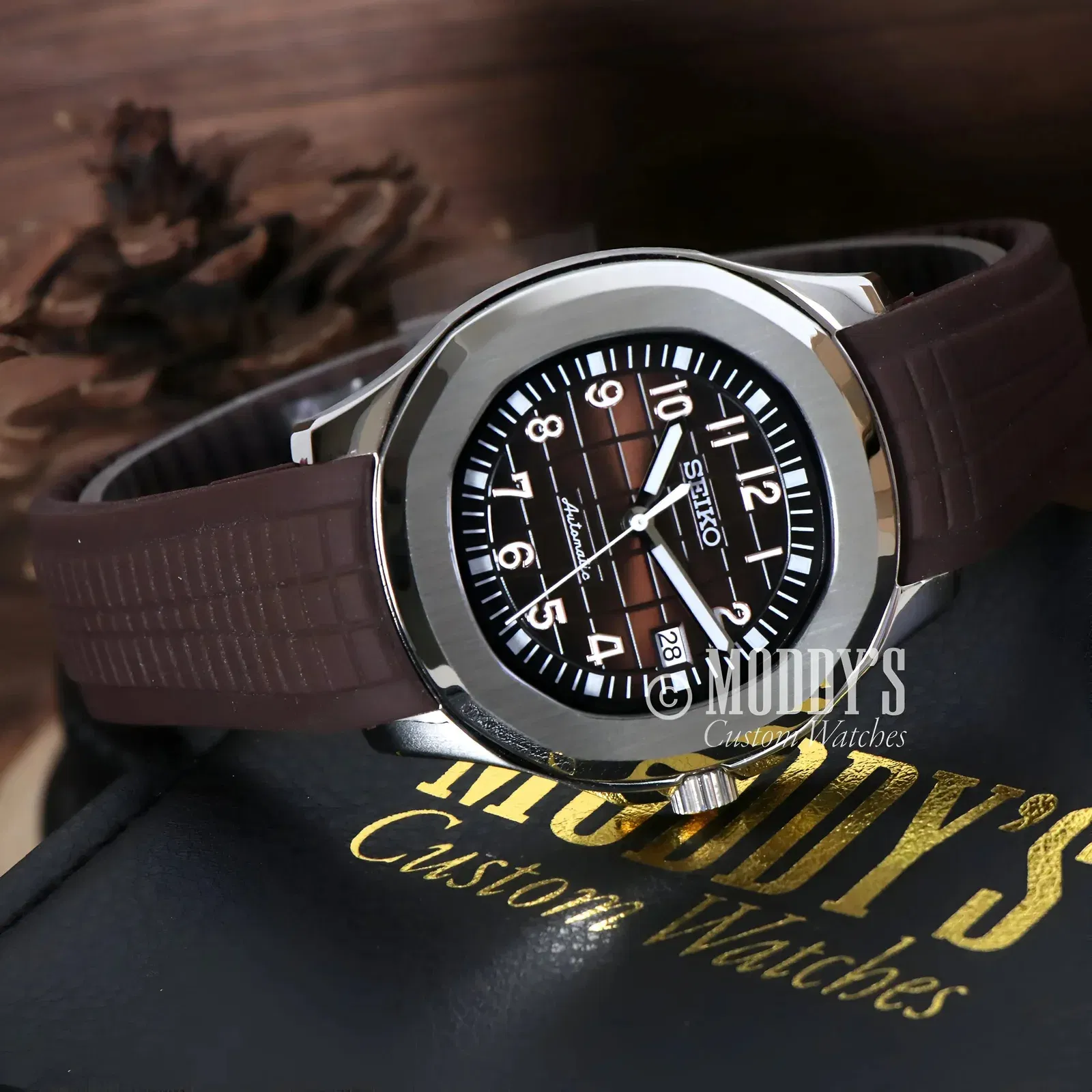 Seikonaut Brown