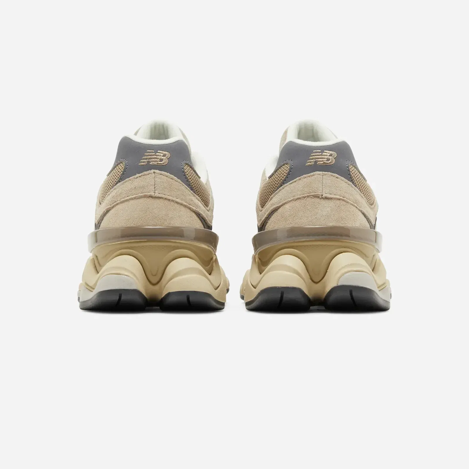 New Balance 9060 Driftwood Castlerock