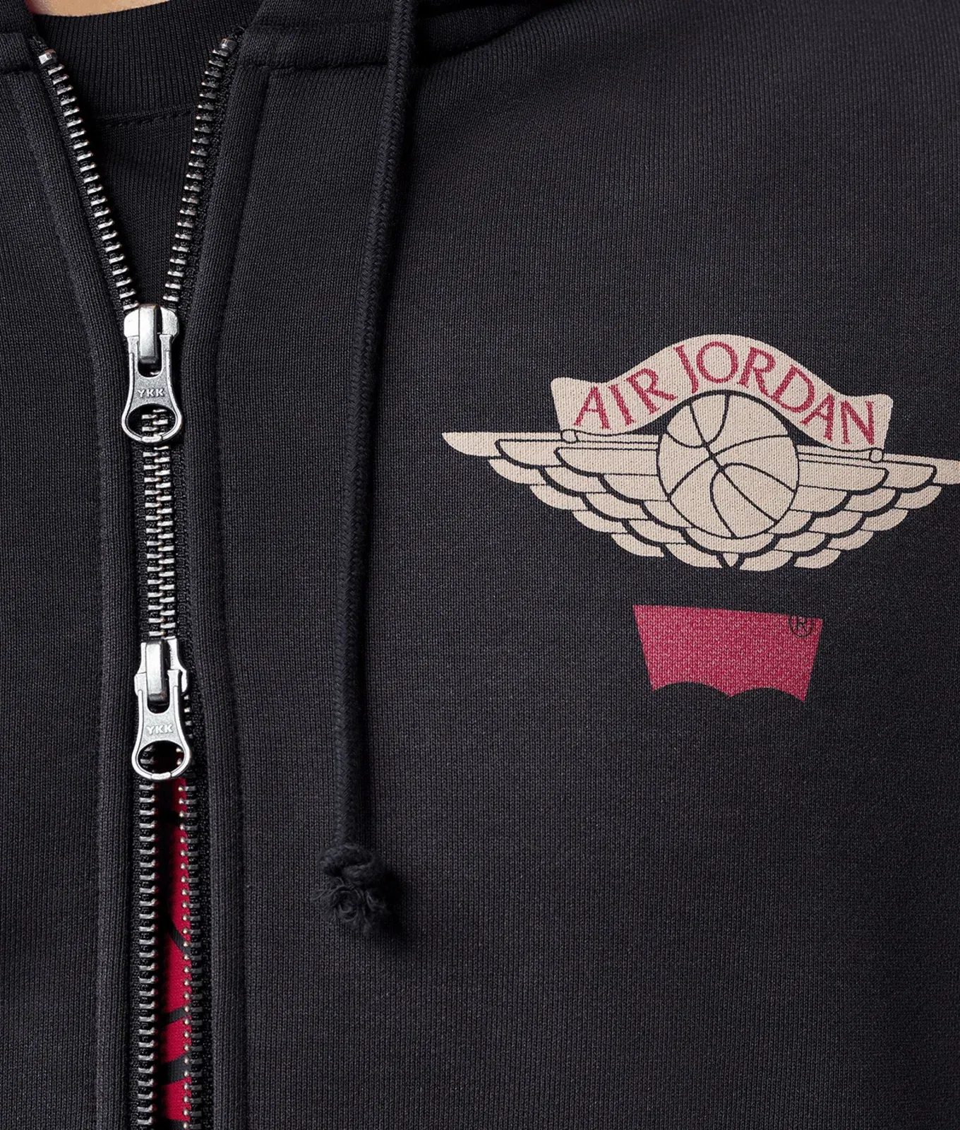 Jordan X LEVIS HOODIE BLACK/PALE IVORY-GYM RED