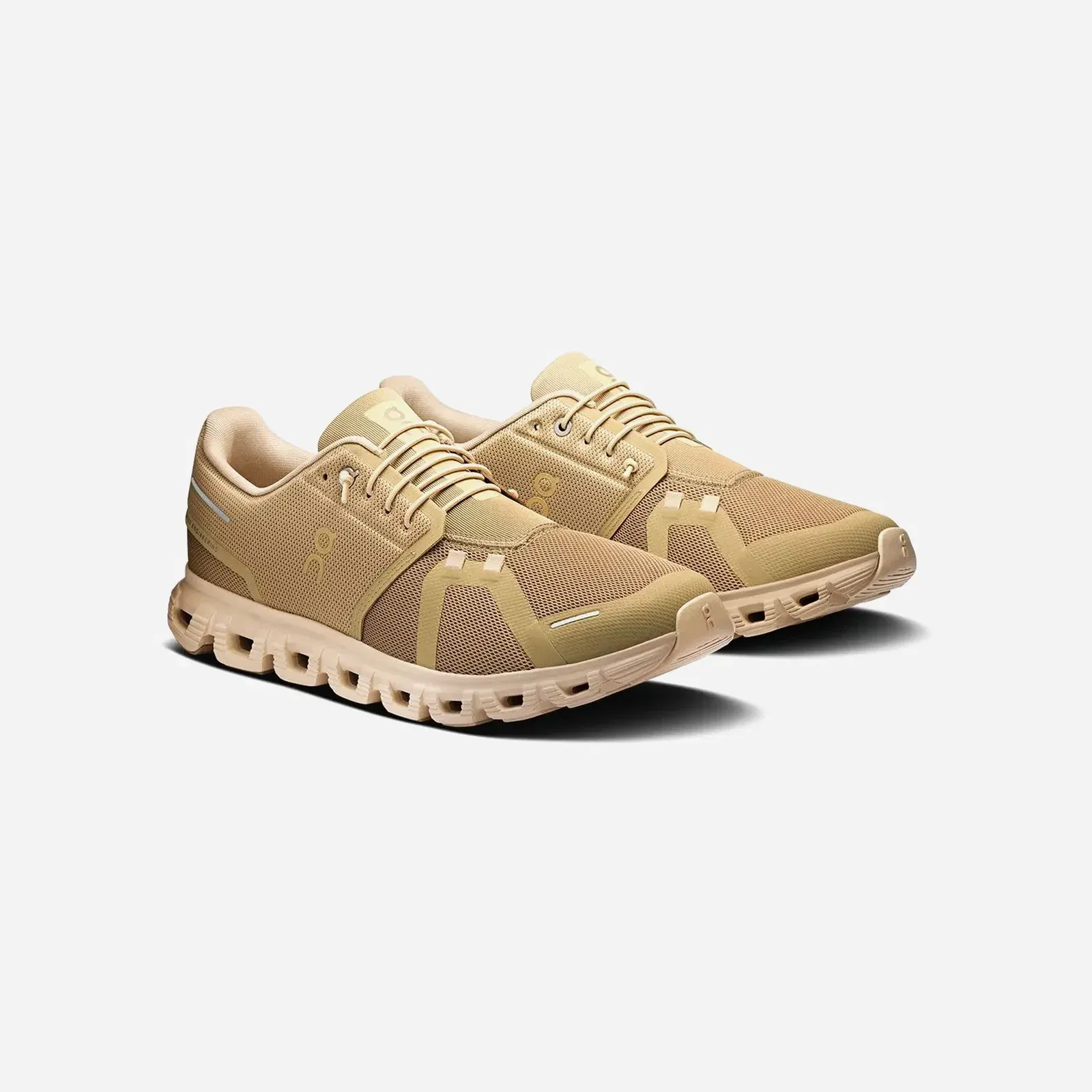 On Running Cloud 6 Chai Sand