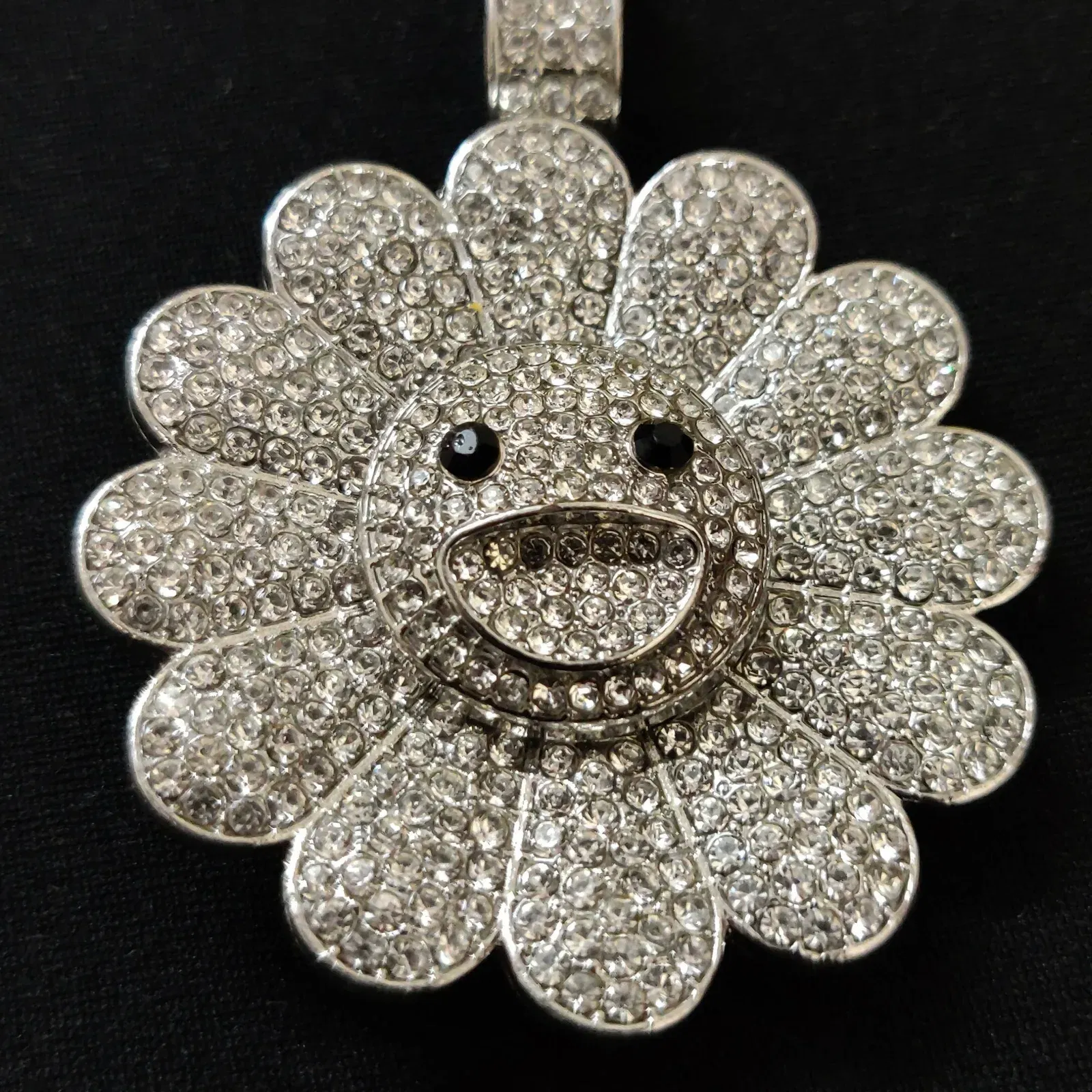 MURAKAMI FLOWER ICED OUT PENDANT (SILVER)