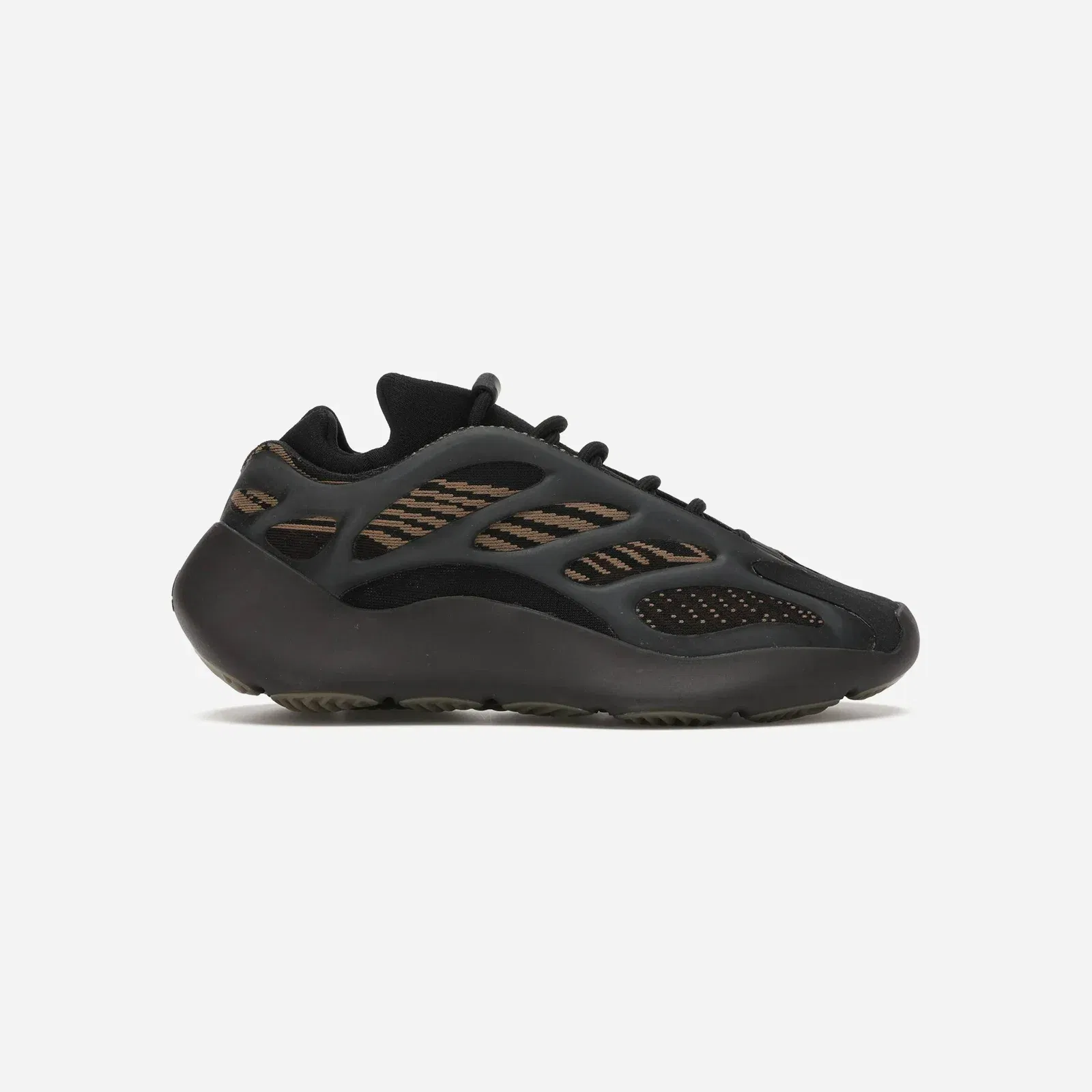 Adidas Yeezy 700 V3 Clay Brown