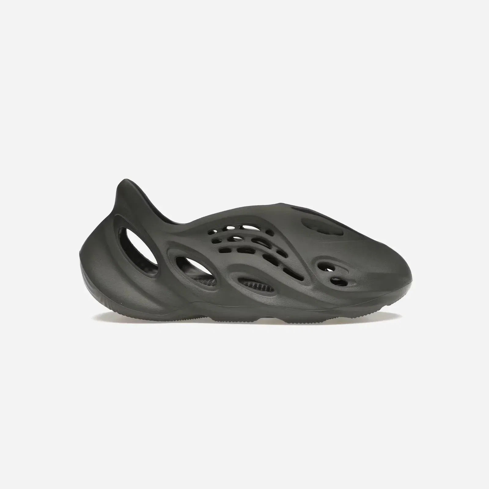 Adidas Yeezy Foam Rnr Carbon