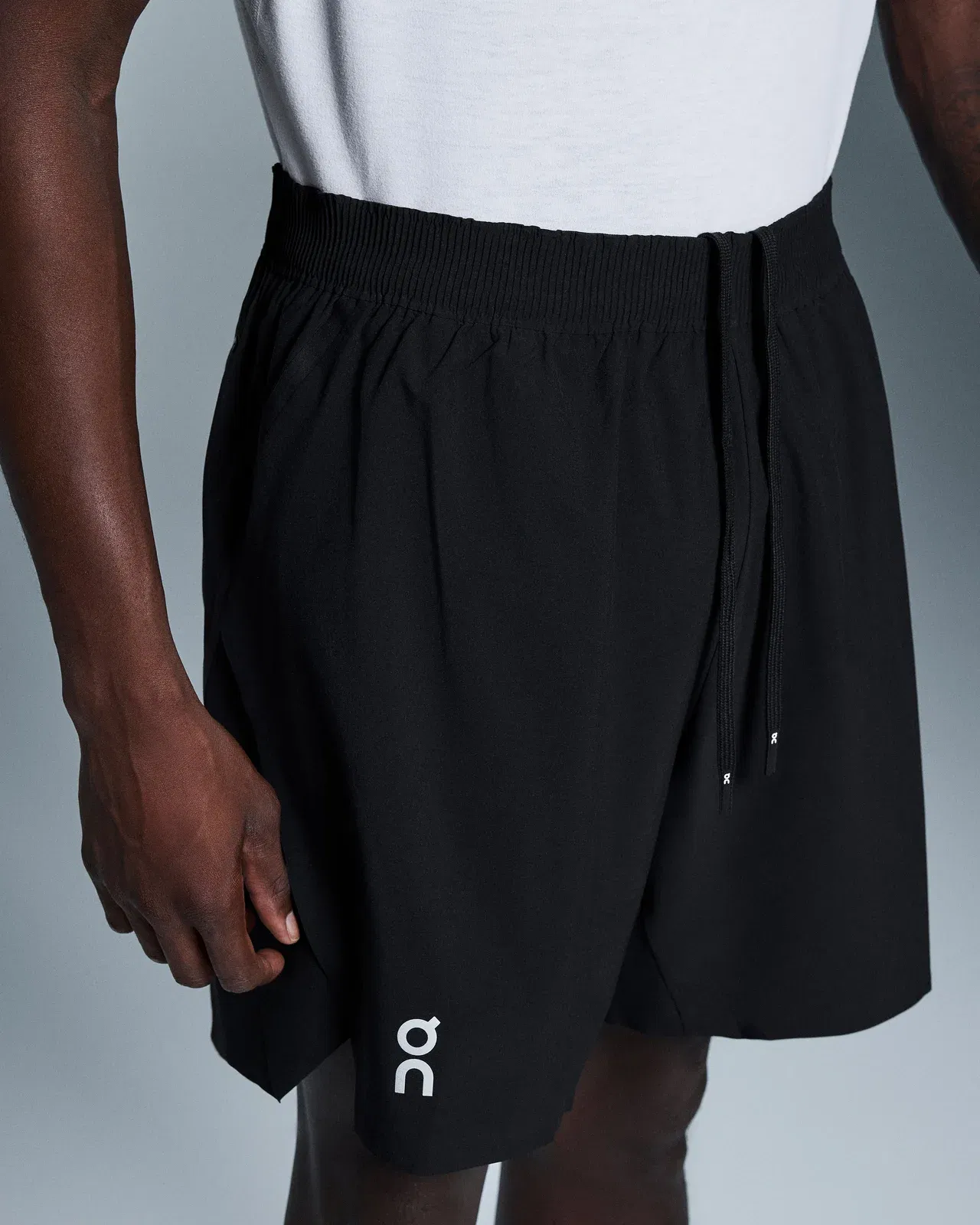 On 7" Core Shorts Black