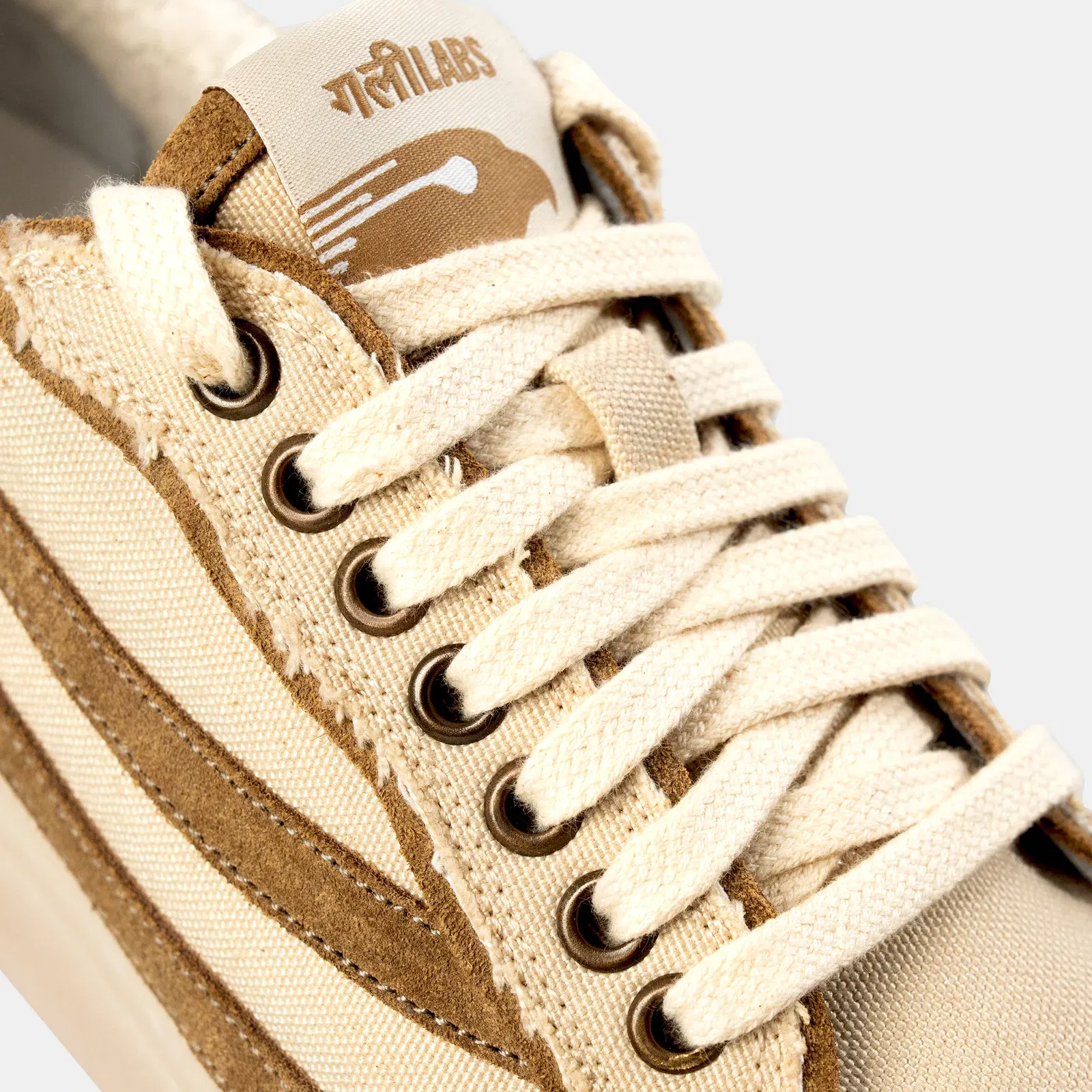 Gully Number 001 - Baaz Kora White for women
