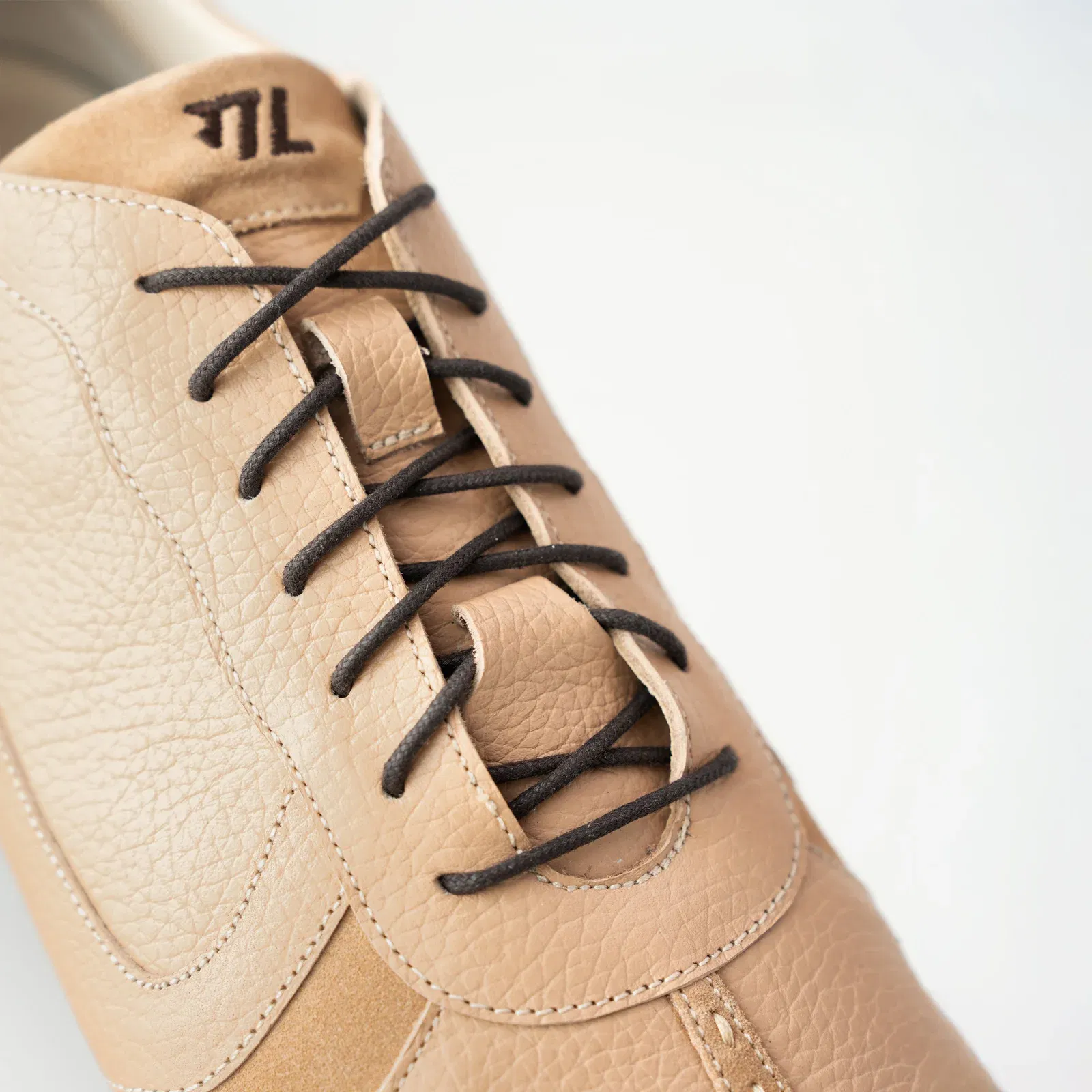 Gully Number 003 - Gerune Beige for Women