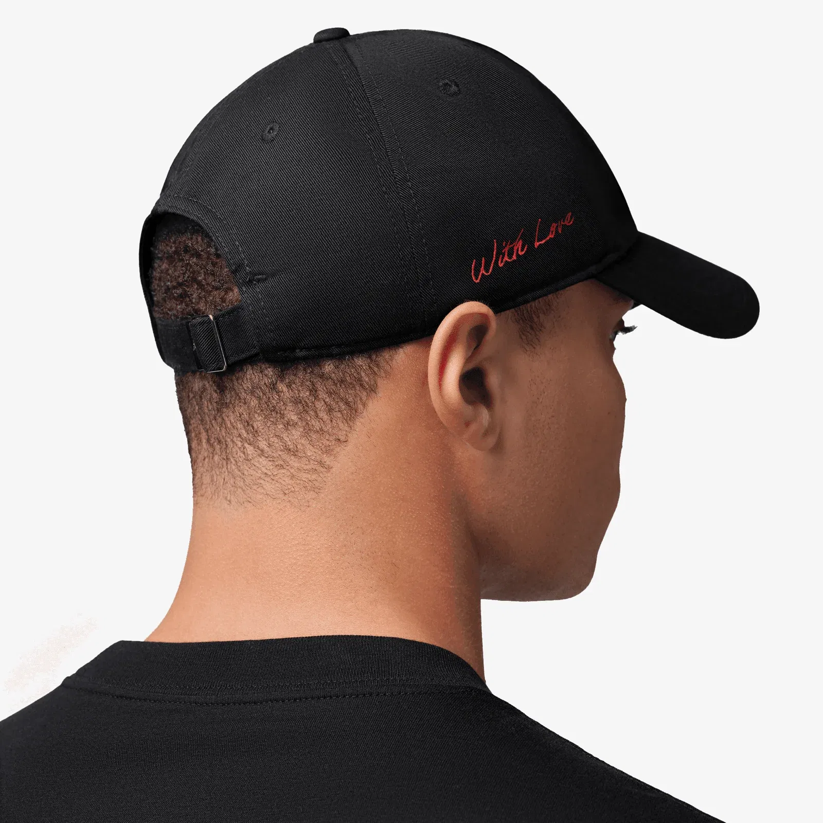 Jordan CLUB UNSTRUCTURED CAP { BLACK/ CHILE RED