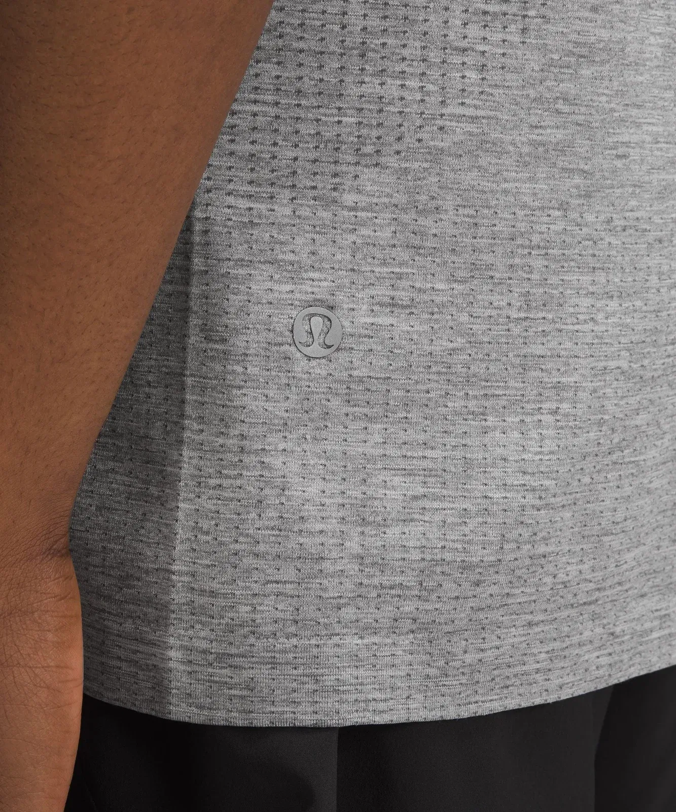 Lululemon Metal Vent Tech Shorts-Sleeve Shirt *Original Slim Fit