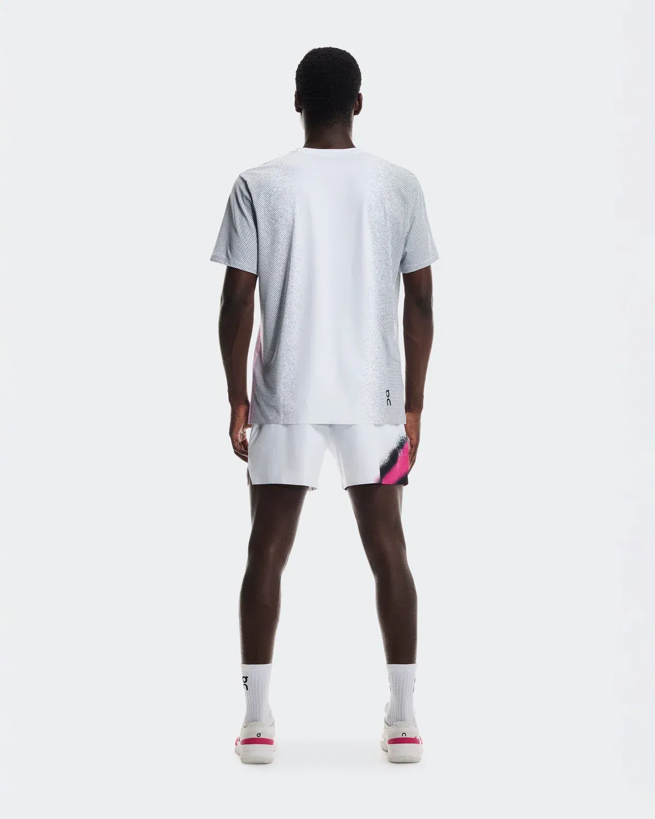 On Court-T White Dim