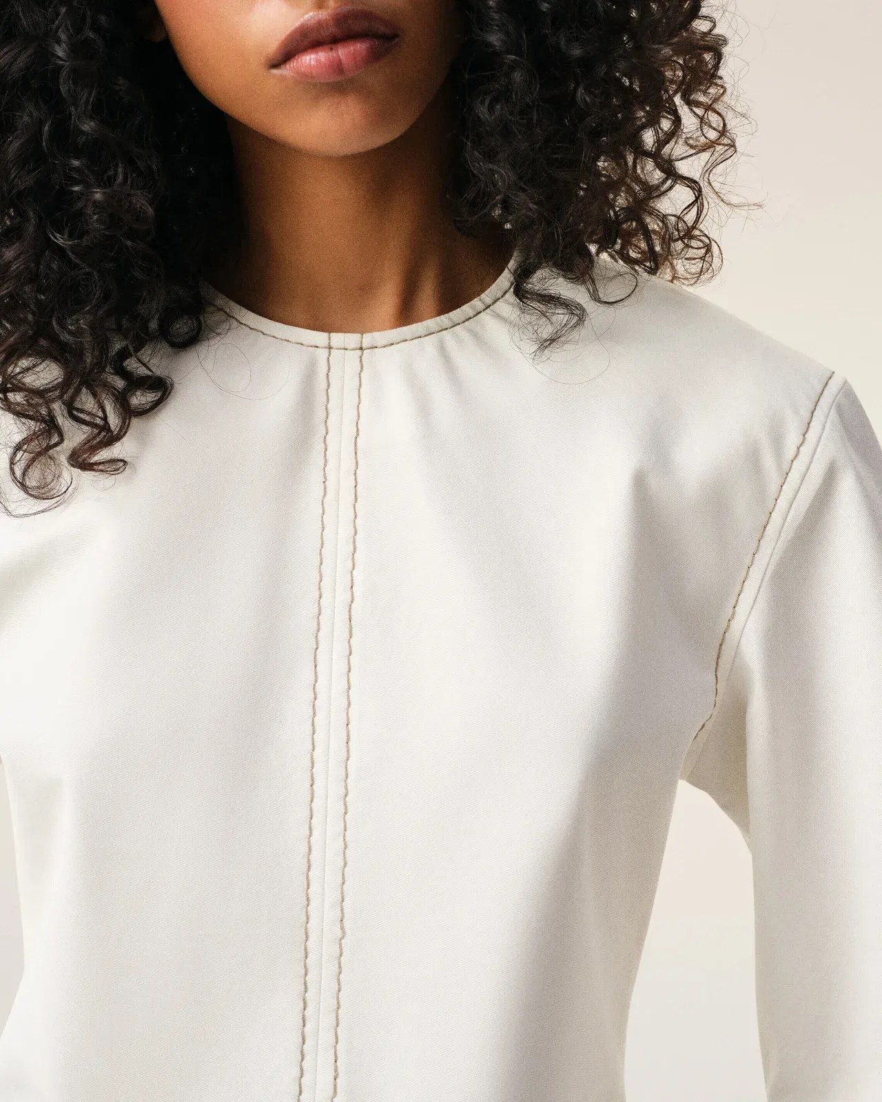 AmiParis White Cotton Shorts Sleeves Fitted Top Women's