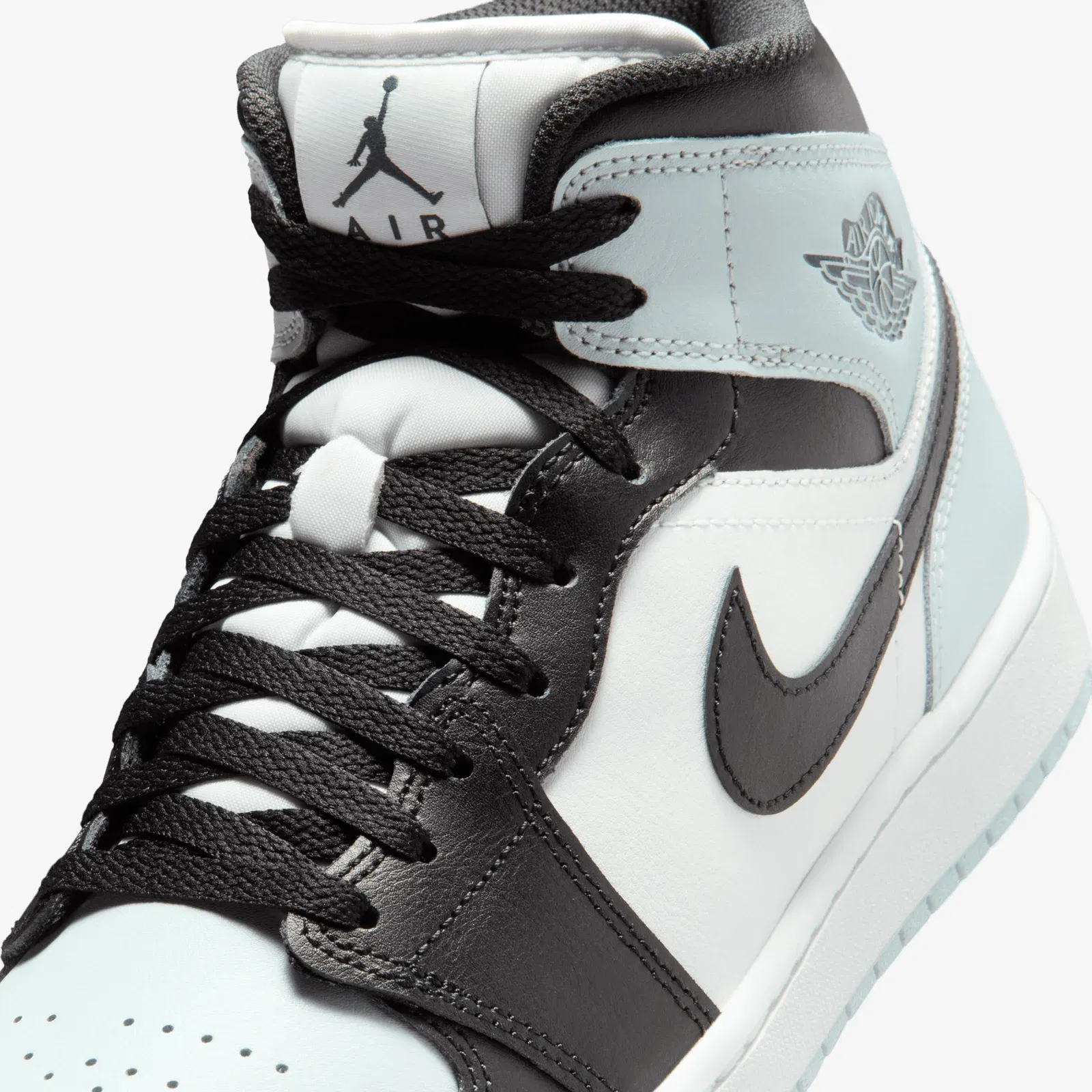 JORDAN AIR JORDAN 1 MID { BLACK/SQUADRON BLUE-AURA-WHITE