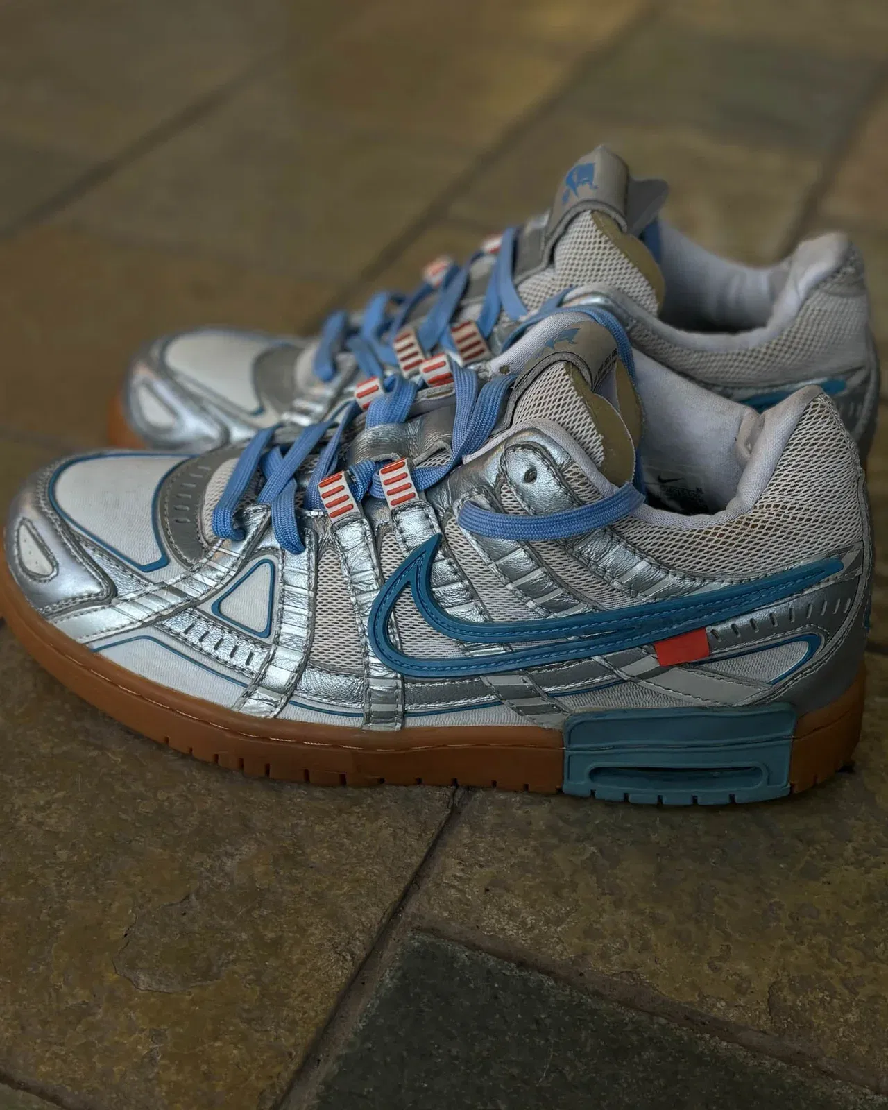 Nike X Off-White Air Rubber Dunk "University Blue" Sneakers (UK 9)
