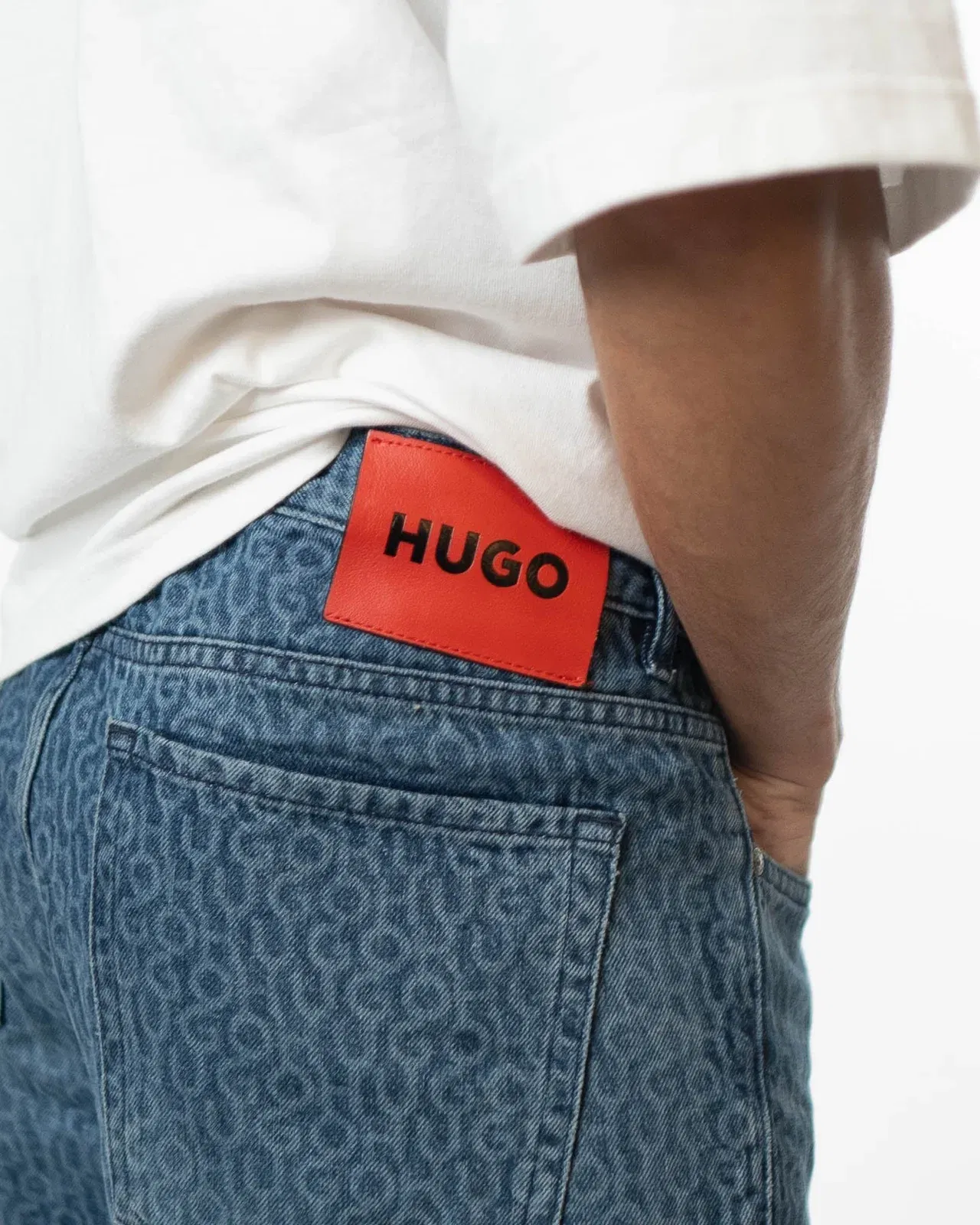 Hugo Boss Logo Blue Jeans (36)