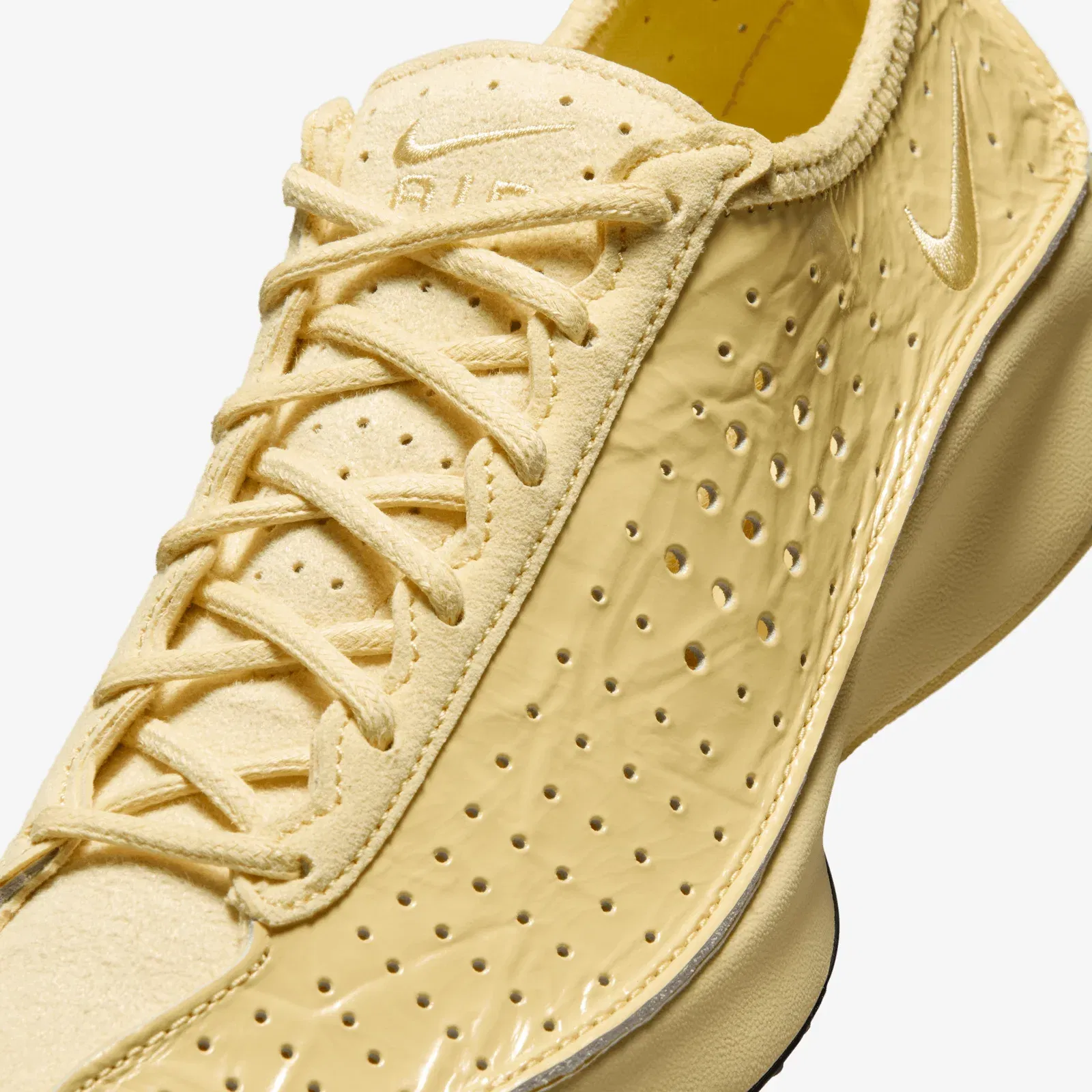 Nike AIR SUPERFLY { SOFT YELLOW/SOFT YELLOW-SOFT YELLOW
