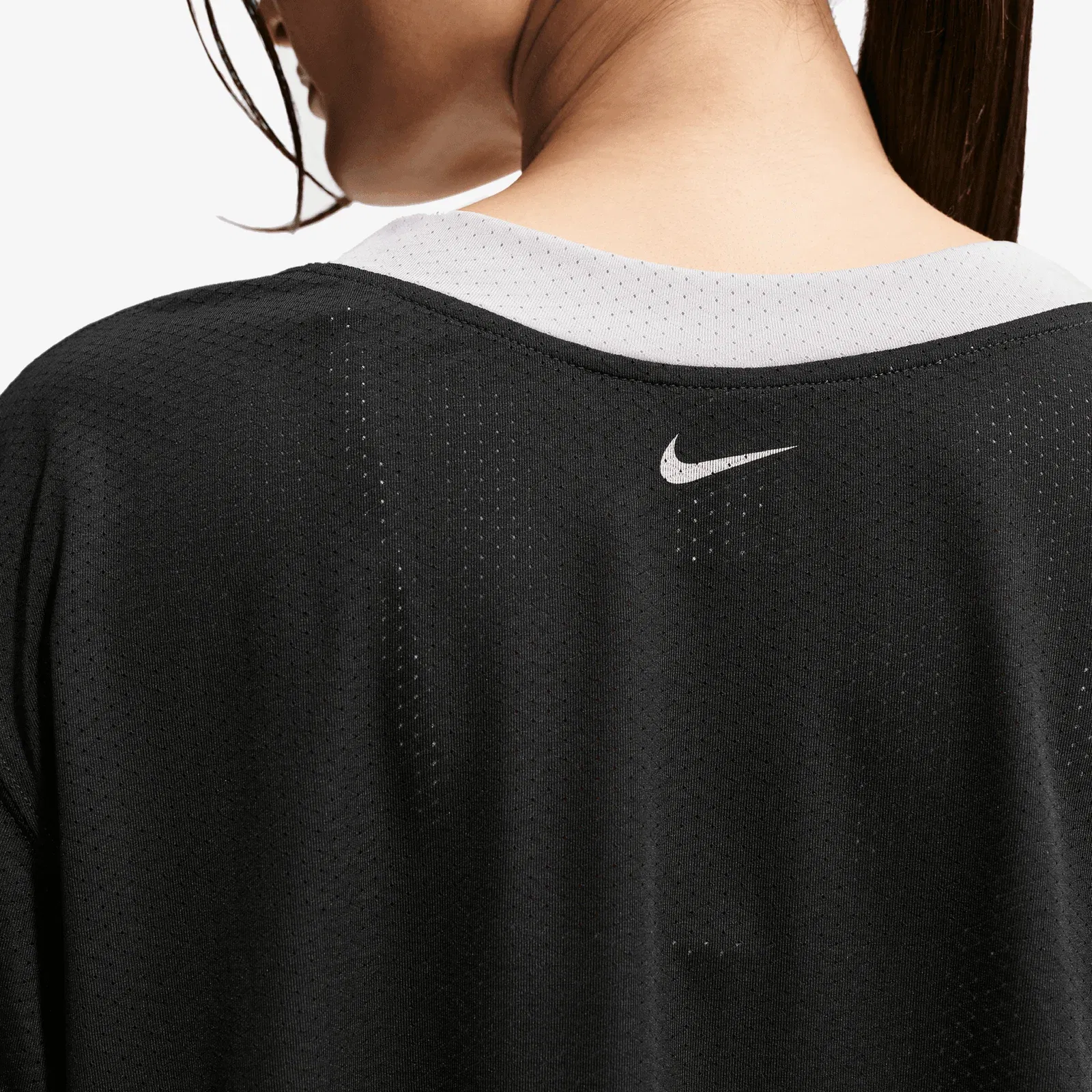 NIKE SPORTSWEAR OVERSIZED CROPPED JERSEY { BLACK LIGHT SMOKE