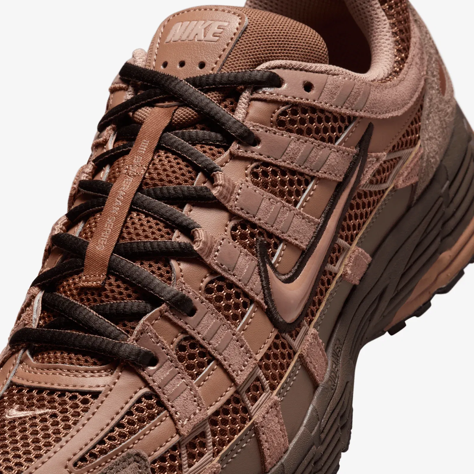 NIKE P-6000 SUEDE { CACAO WOW/ARCHAEO BROWN-BAROQUE BROWN