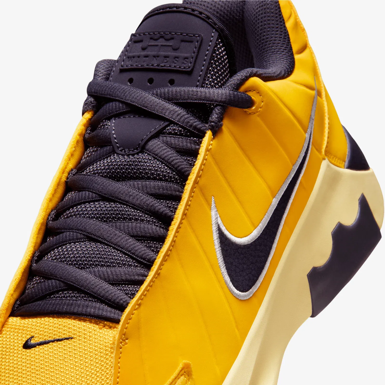 NIKE LEBRON WITNESS IX EP { AMARILLO/CAVE PURPLE-SOFT YELLOW-LILAC