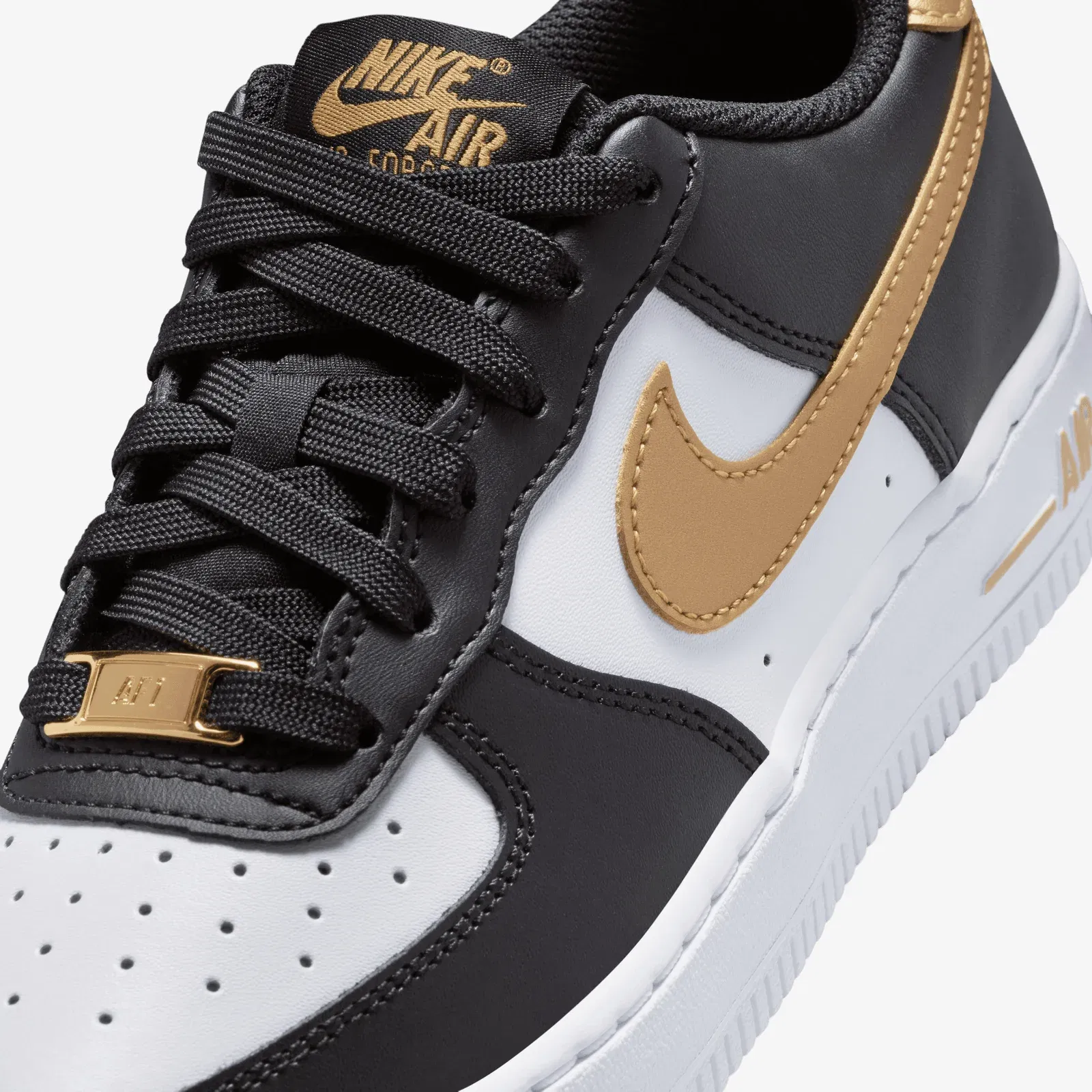 Nike AIR FORCE 1 (GS) { BLACK/METALLIC GOLD-BLACK-WHITE