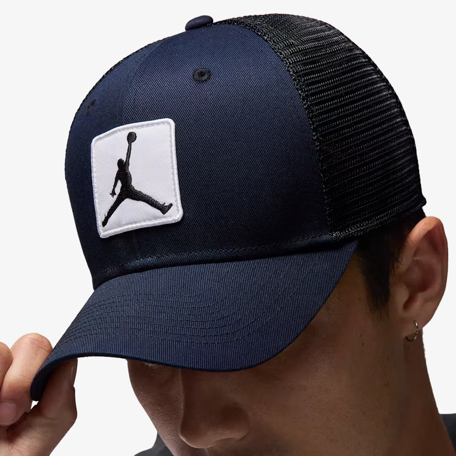 Jordan RISE STRUCTURED HAT { BLACK/WHITE