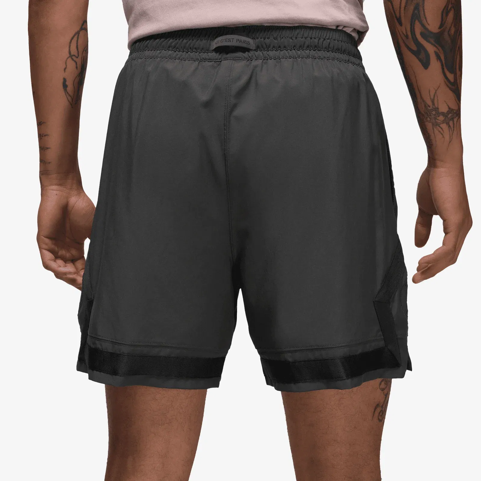 JORDAN M J PSG DMND SHORT { ANTHRACITE/OFF NOIR/OFF NOIR