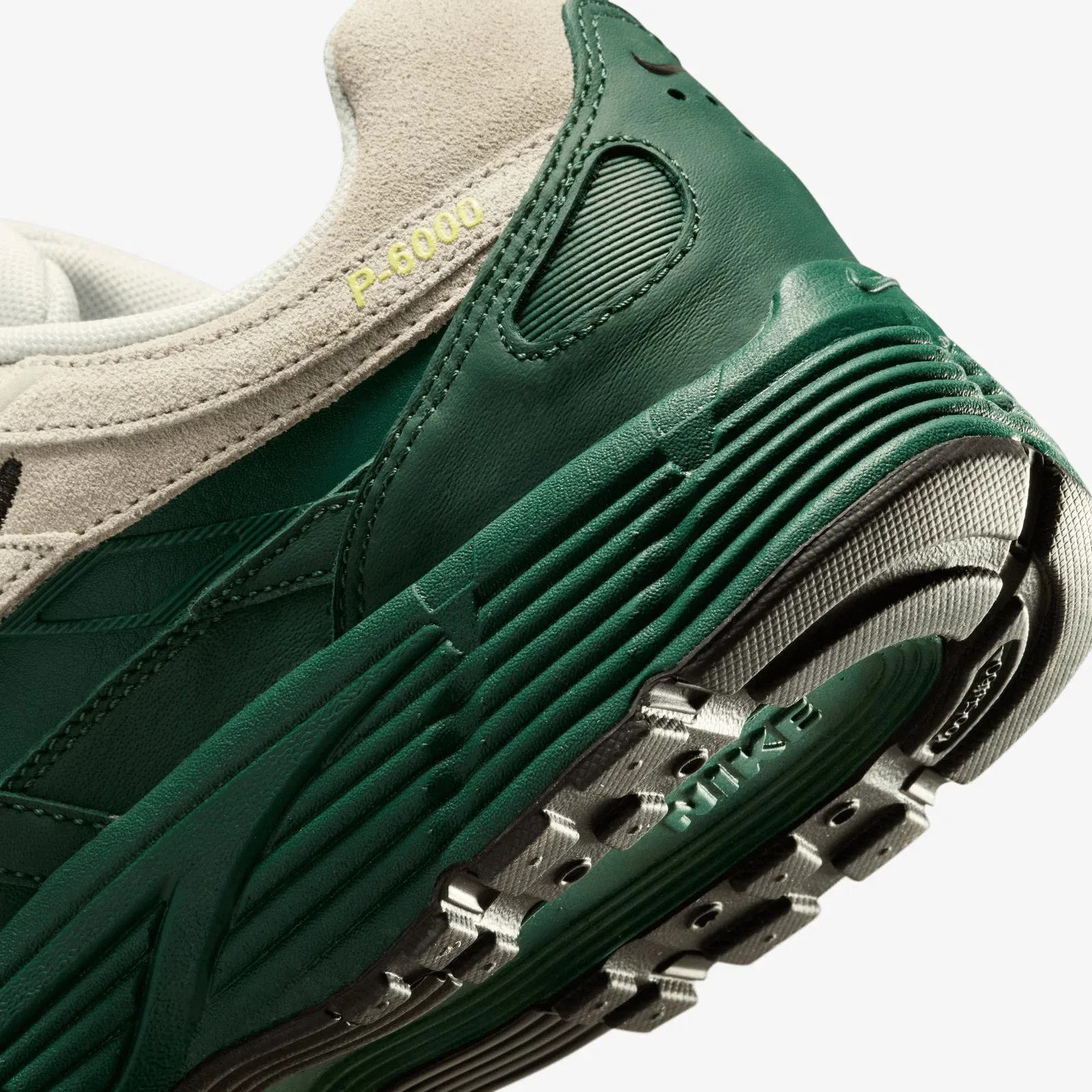 NIKE P-6000 { VAST GREY/VAST GREY-FIR-LIMELIGHT