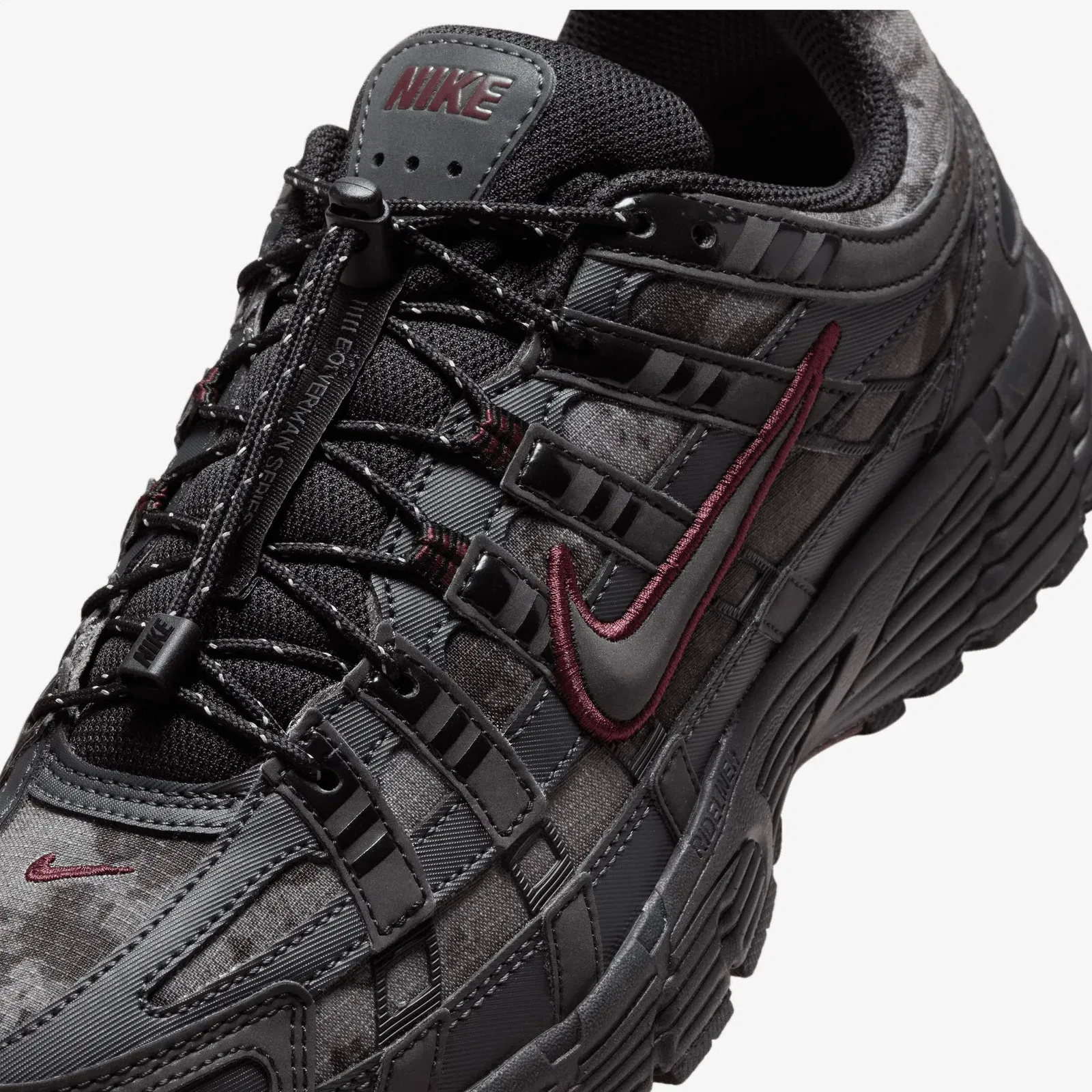 NIKE P-6000 { BLACK/BURGUNDY CRUSH-MIDNIGHT NAVY-BLACK