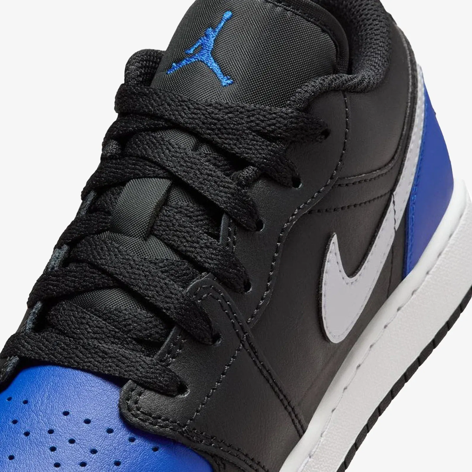 JORDAN AIR JORDAN 1 LOW SE (GS) { BLACK/WHITE-GAME ROYAL